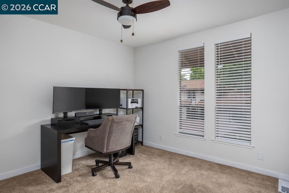 5509 Roundtree Dr Unit: E