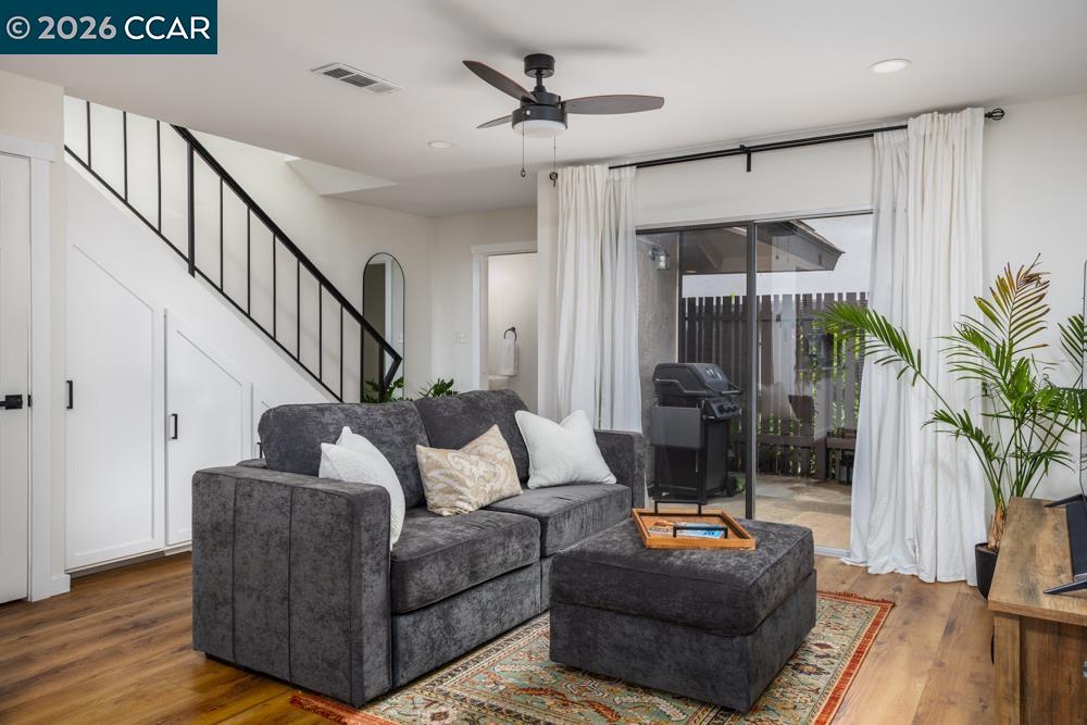 5509 Roundtree Dr Unit: E
