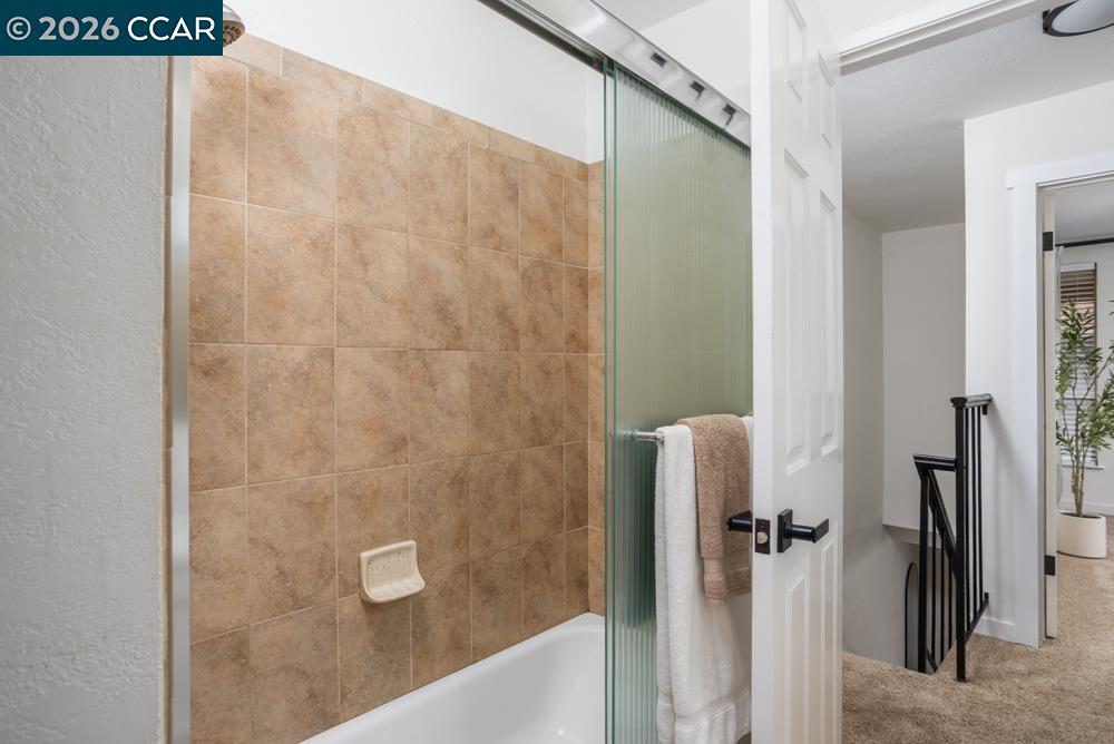 5509 Roundtree Dr Unit: E