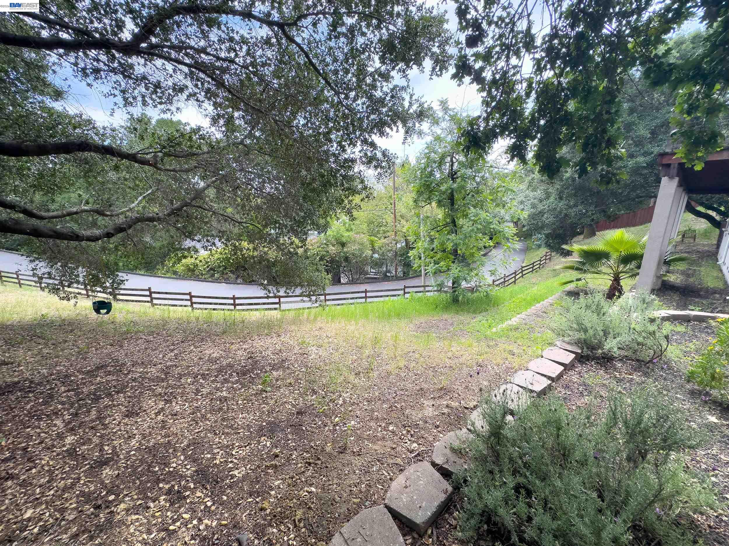 1516 Pleasant Hill Rd