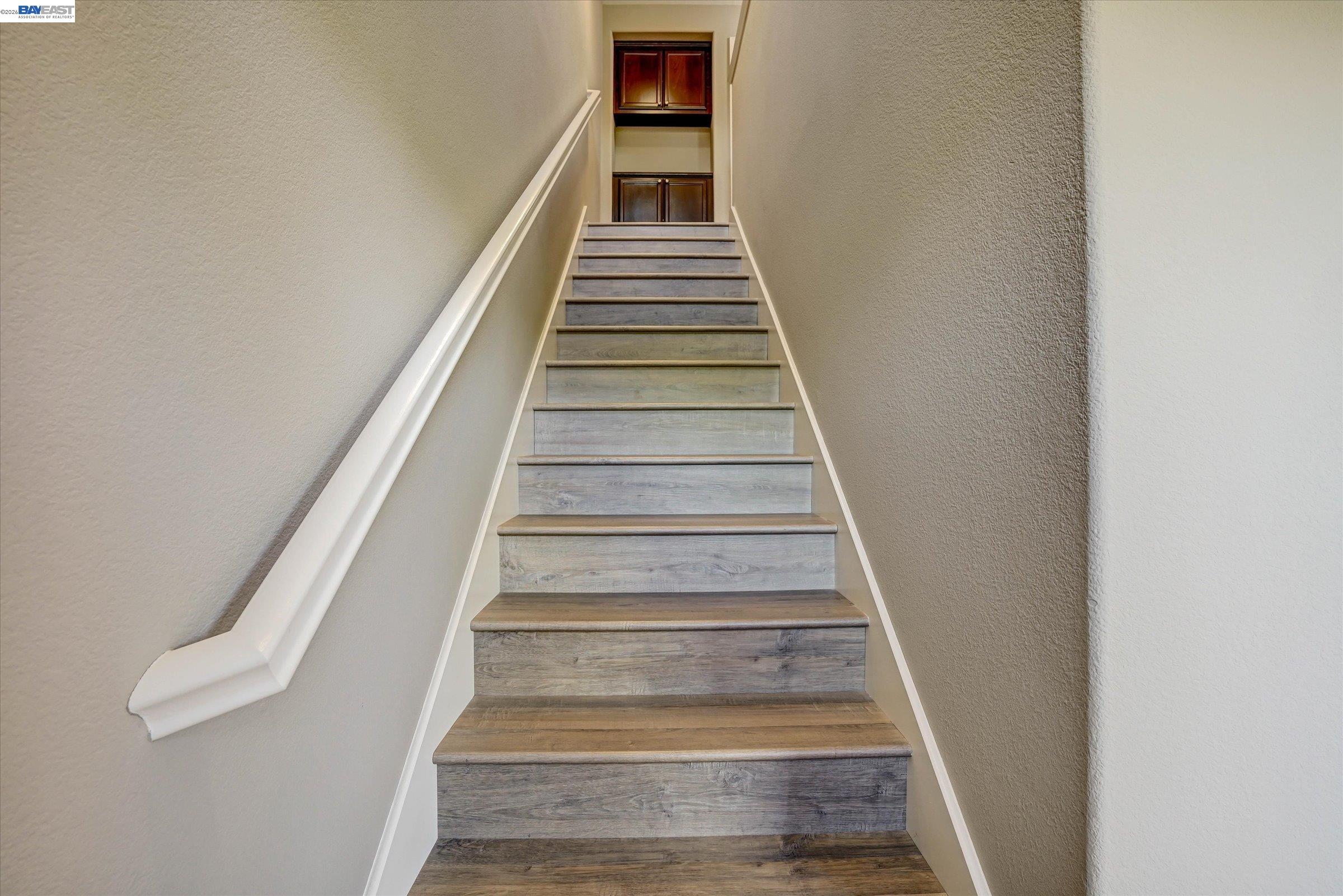 25 Heligan Ln