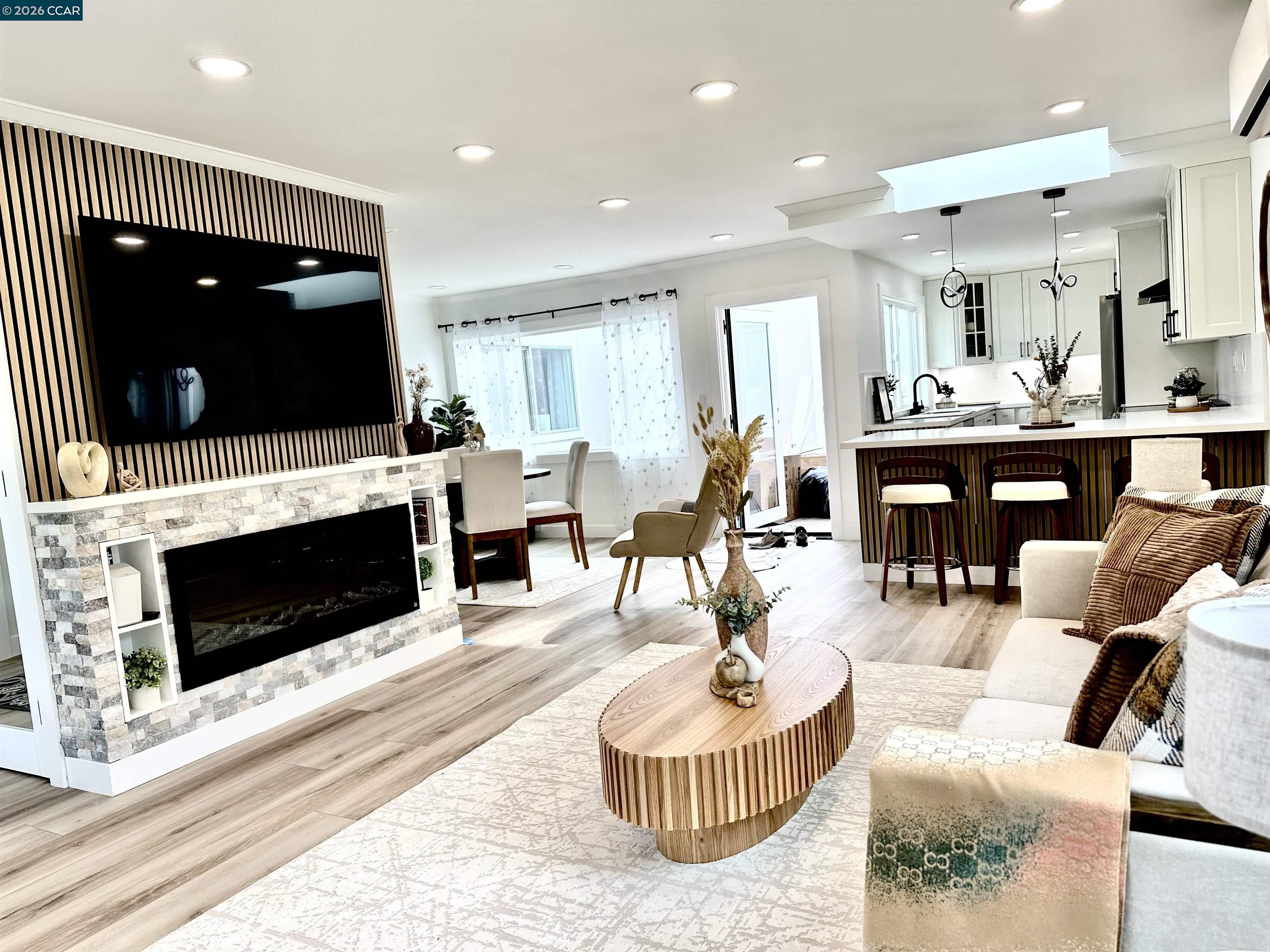 2045 Pine Knoll Drive # 6