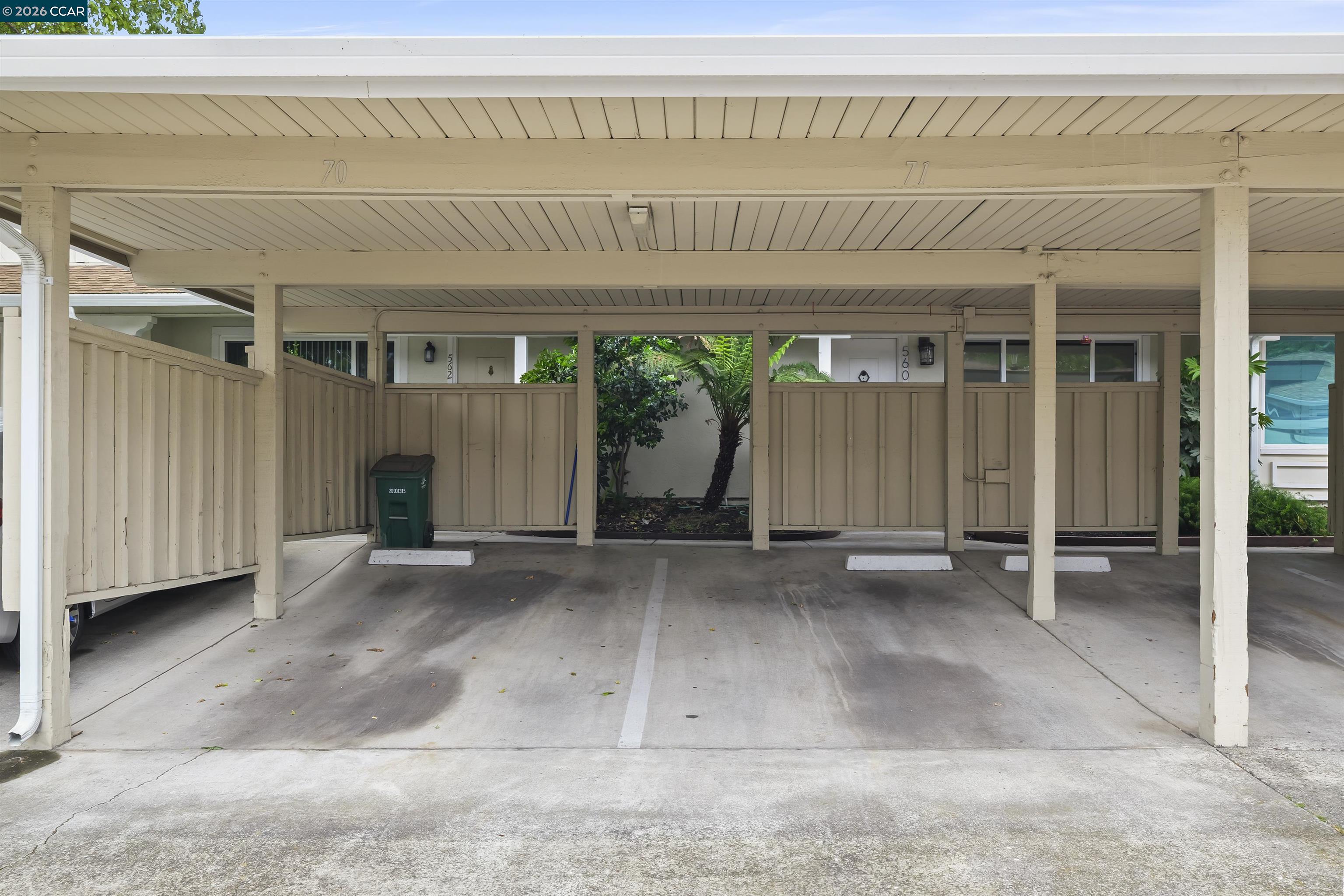 560 La Copita Ct
