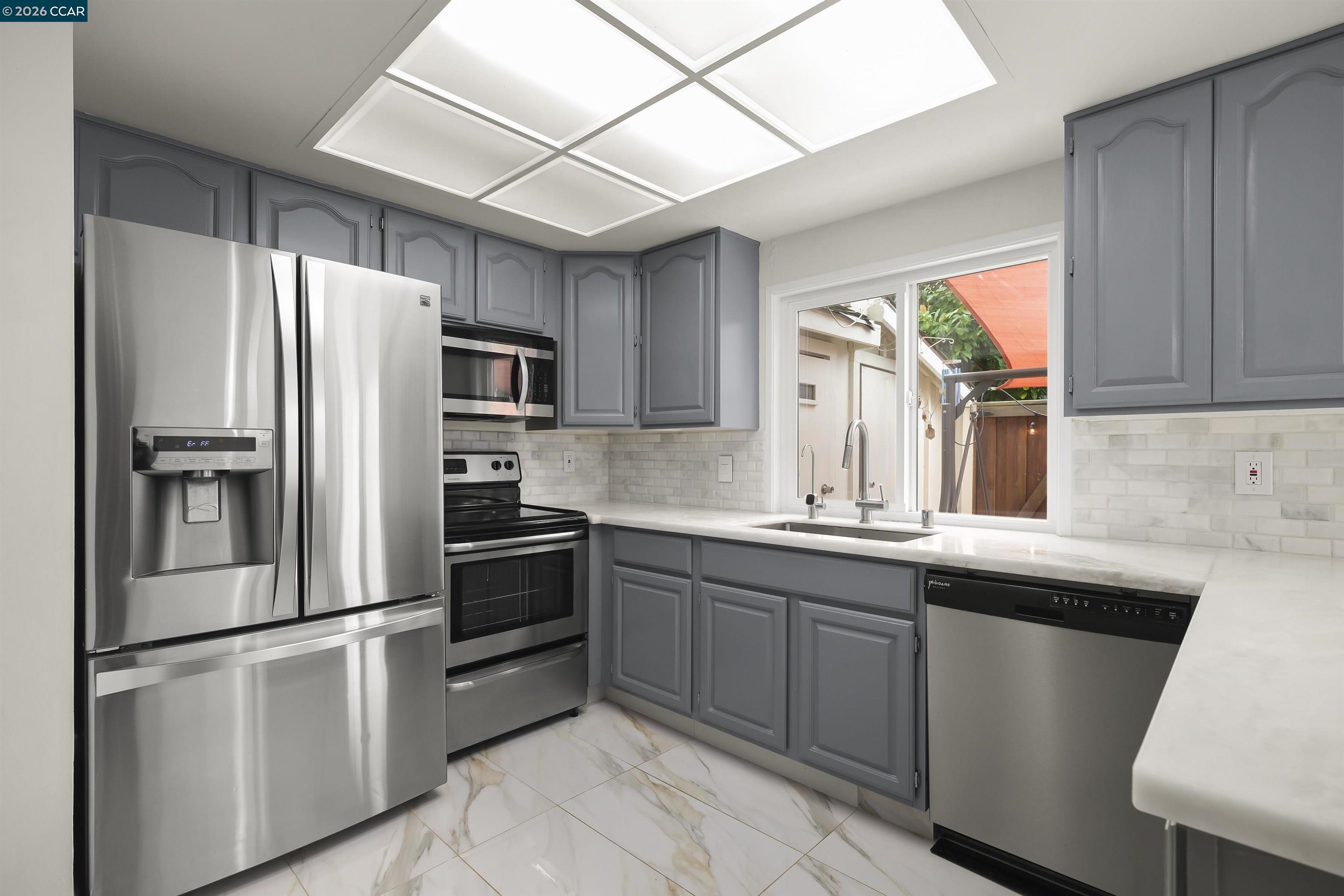 560 La Copita Ct