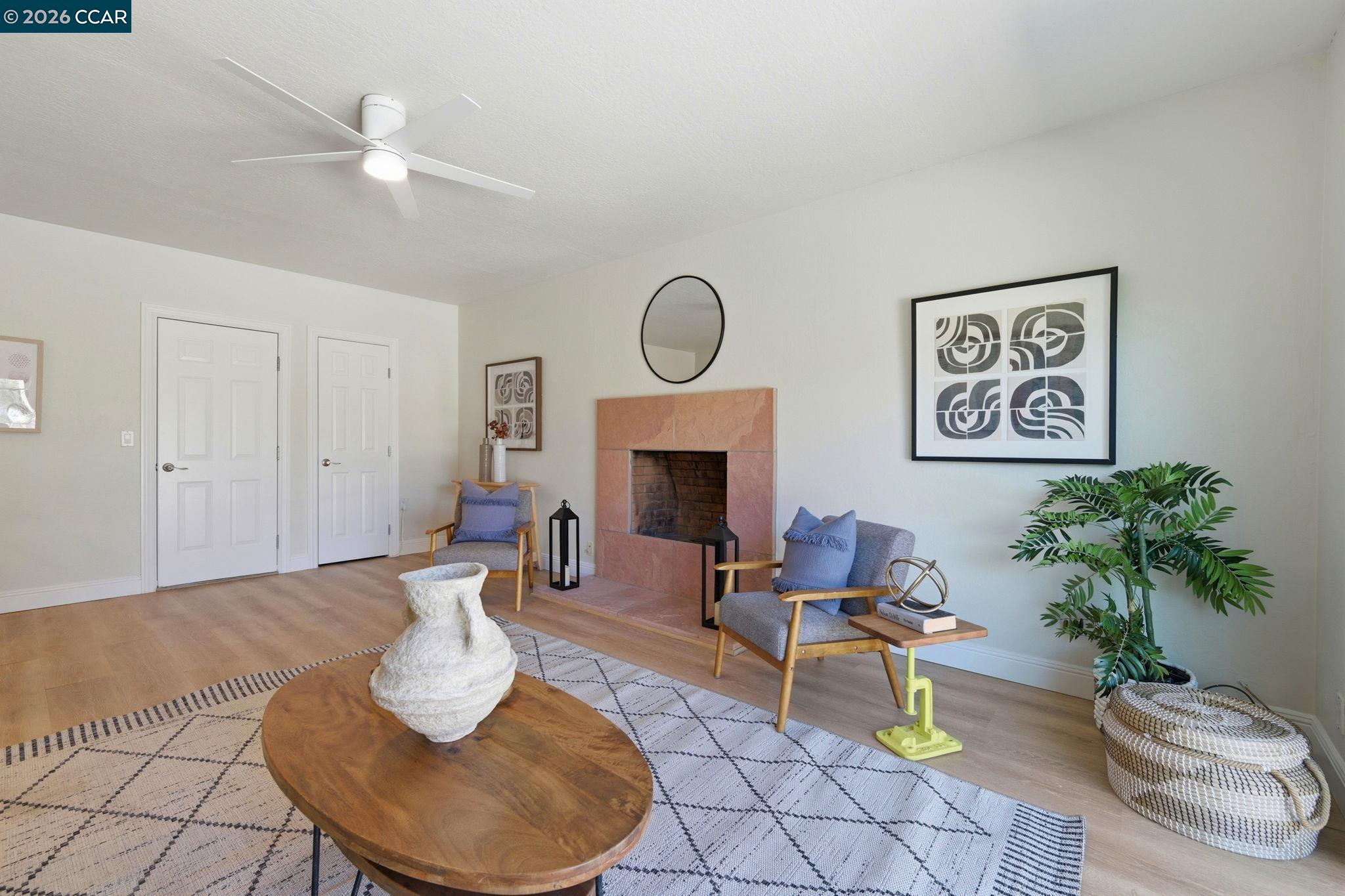 1525 American Beauty Dr