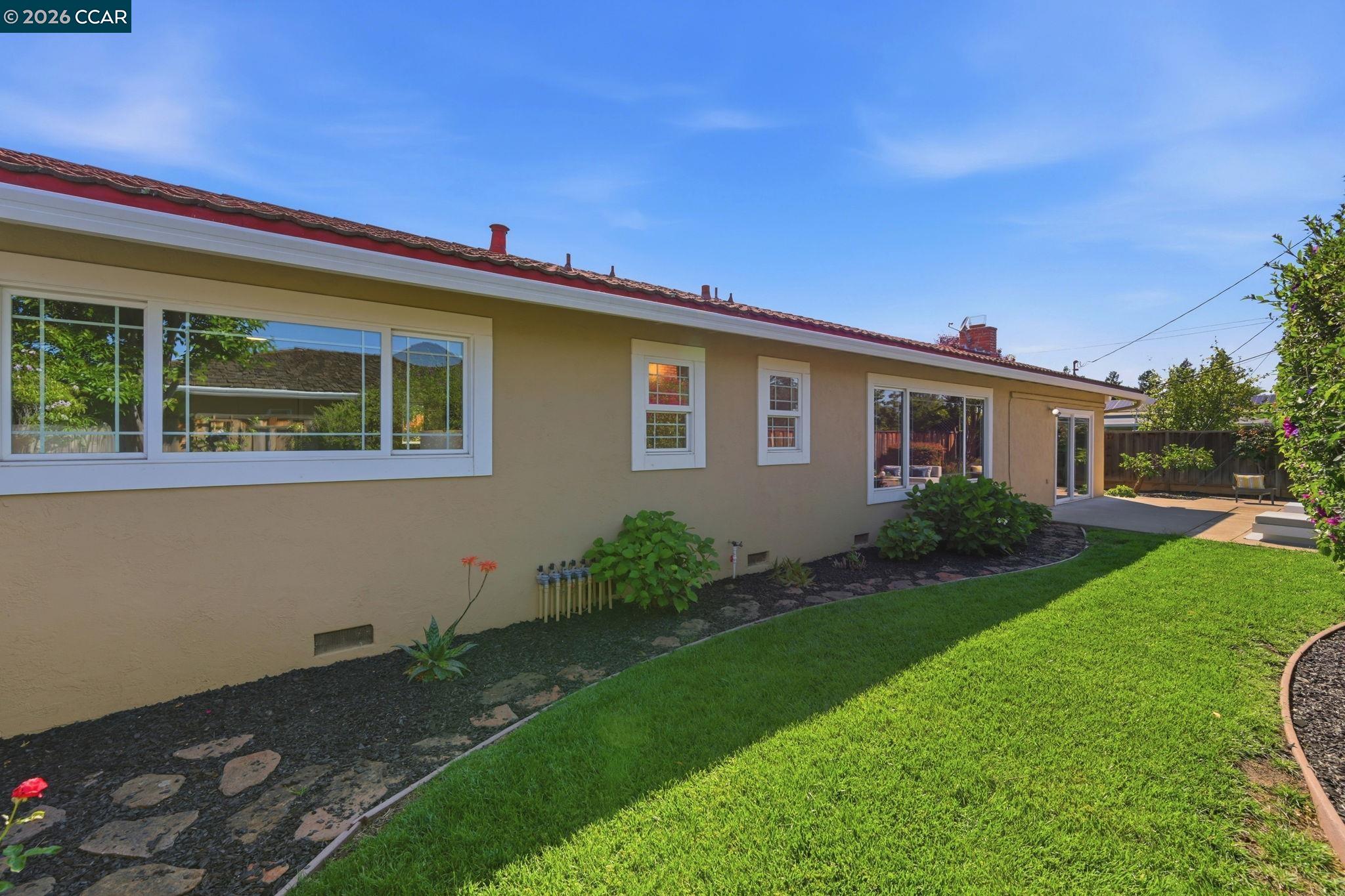 1525 American Beauty Dr