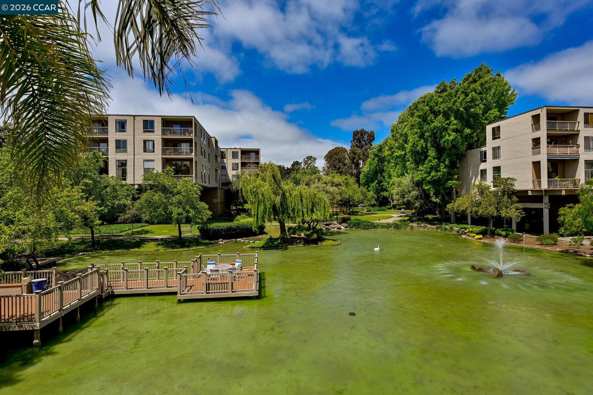 330 N Civic Dr # 203