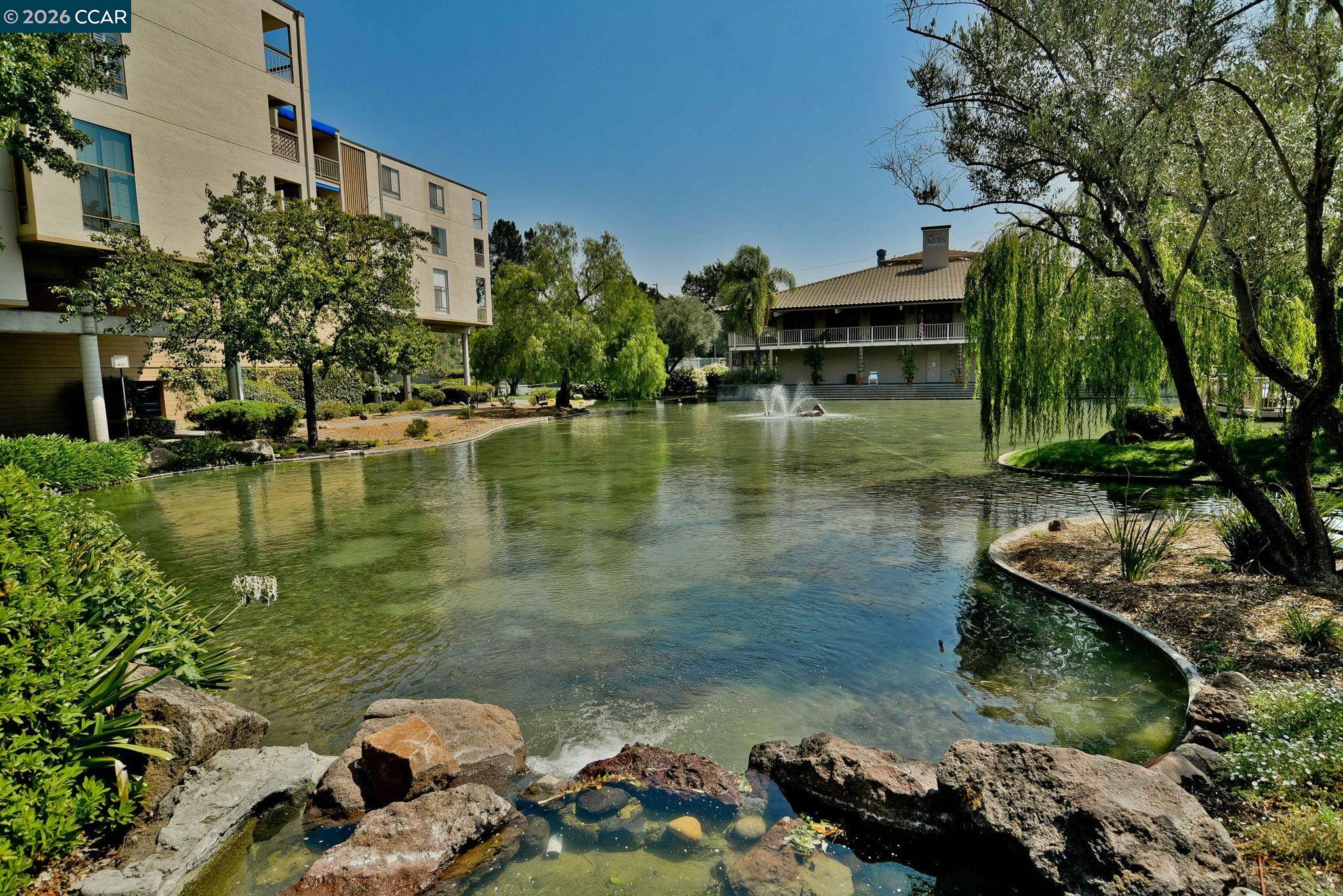 330 N Civic Dr # 203