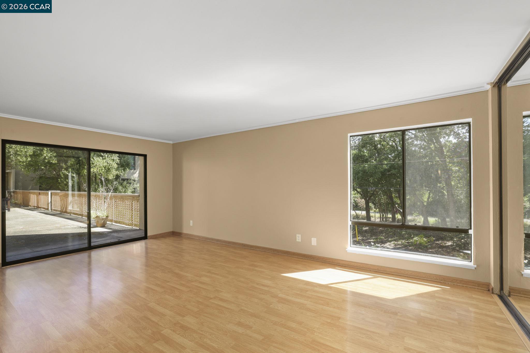 330 N Civic Dr # 203