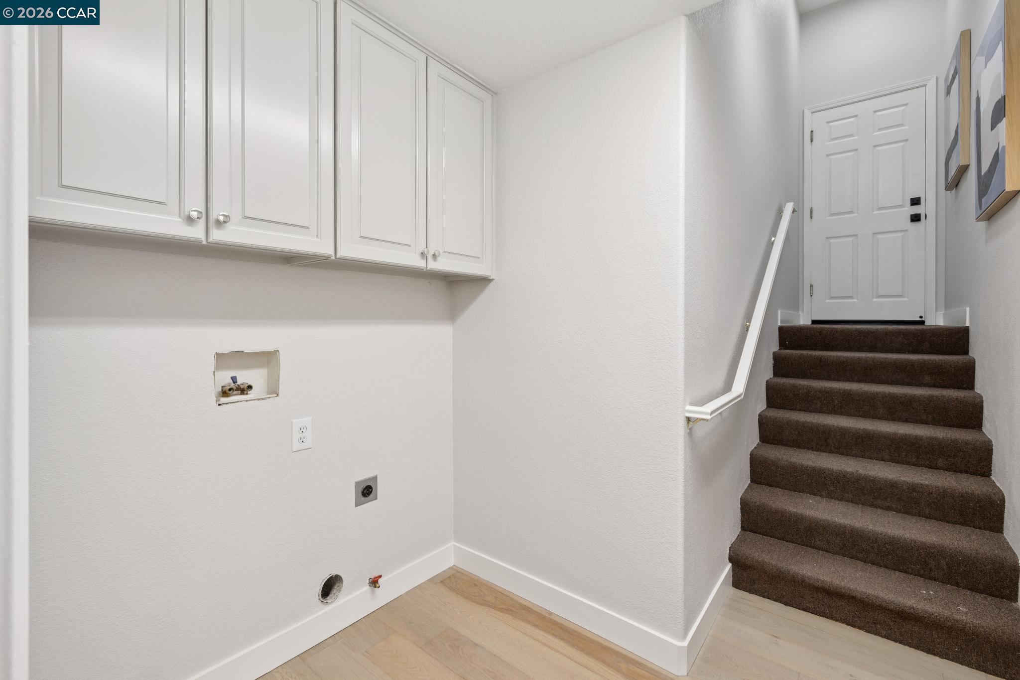 568 High Eagle Ct