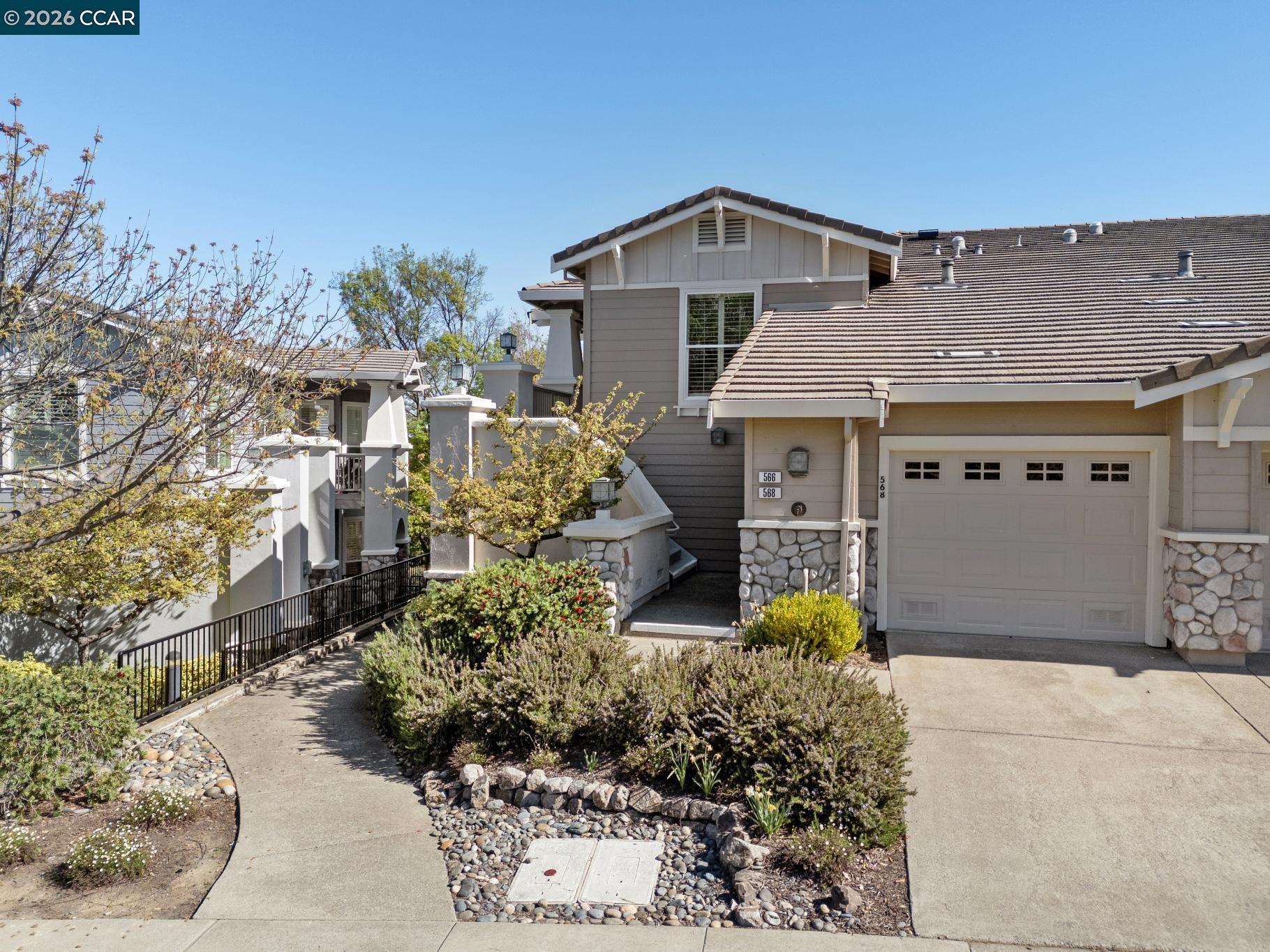 568 High Eagle Ct