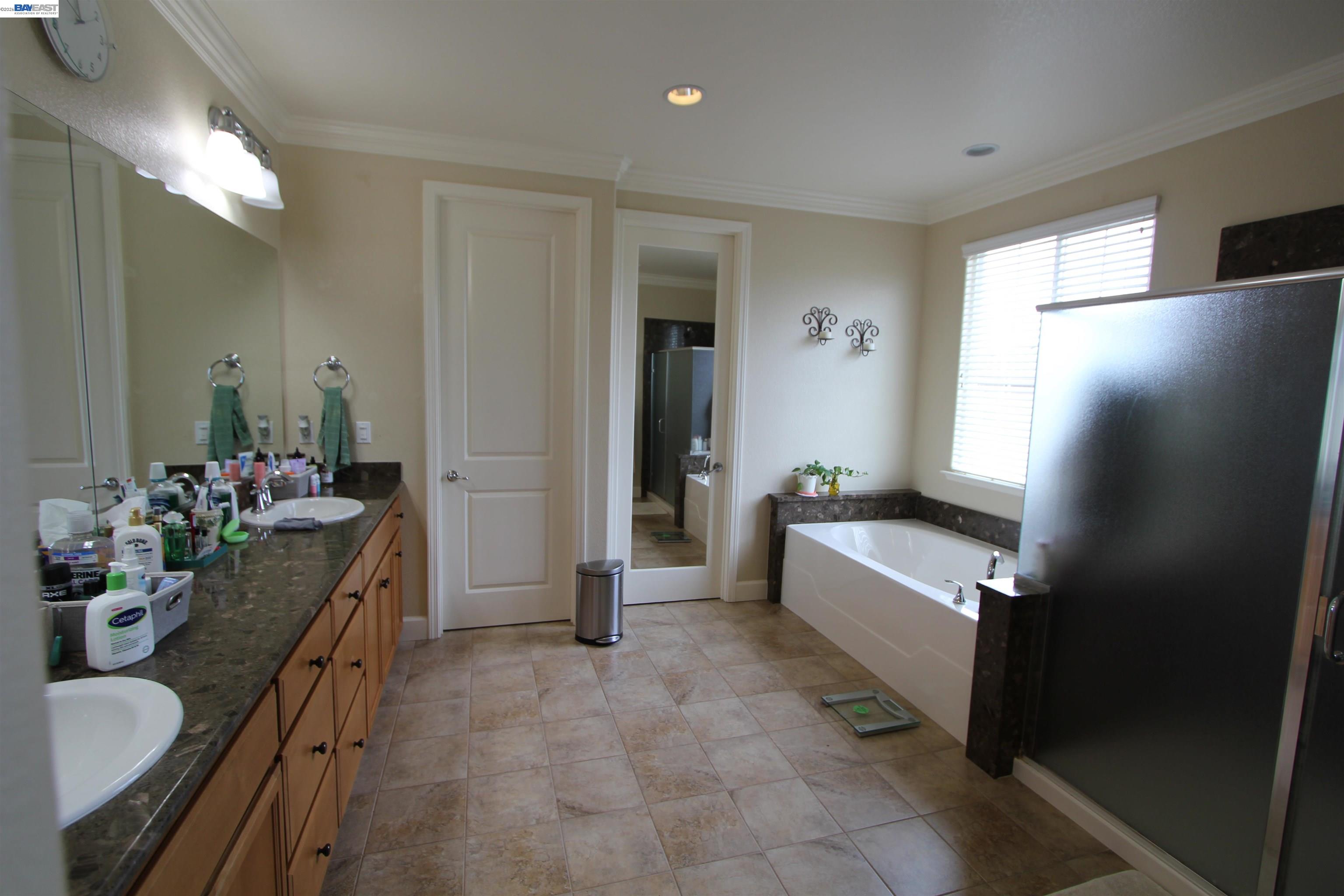 5202 SALERNO DR