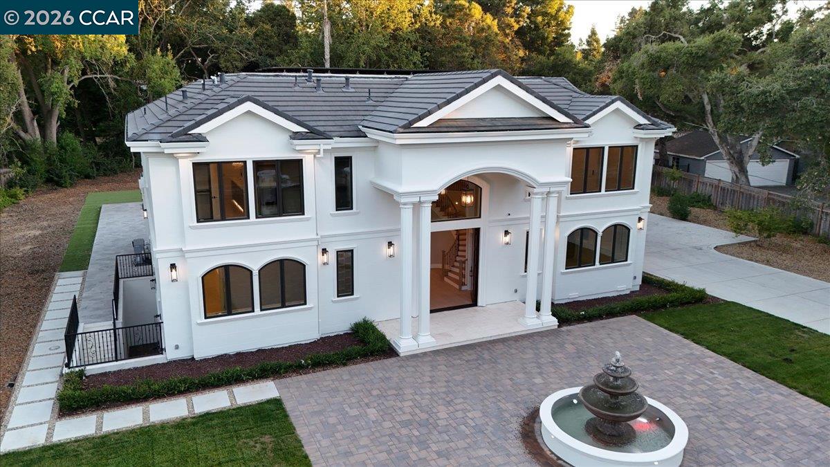 78 Middlefield Rd
