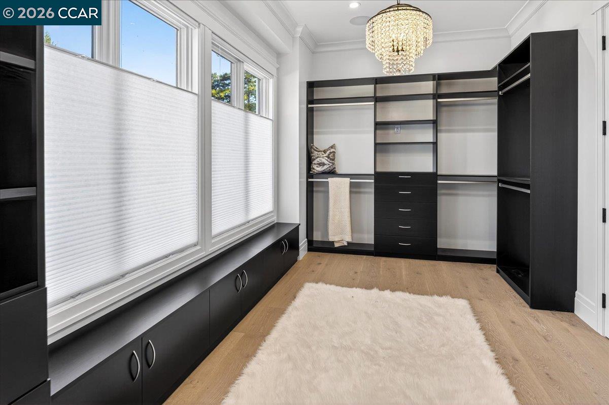 78 Middlefield Rd