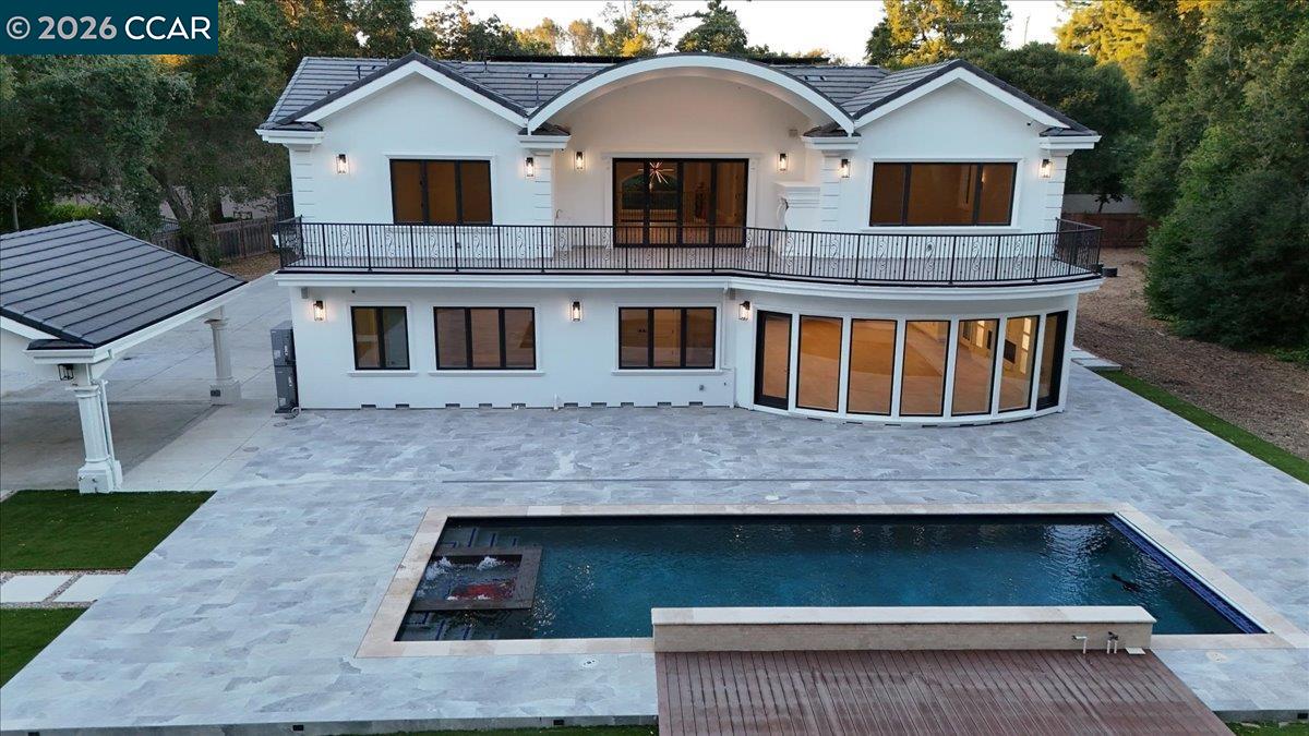 78 Middlefield Rd