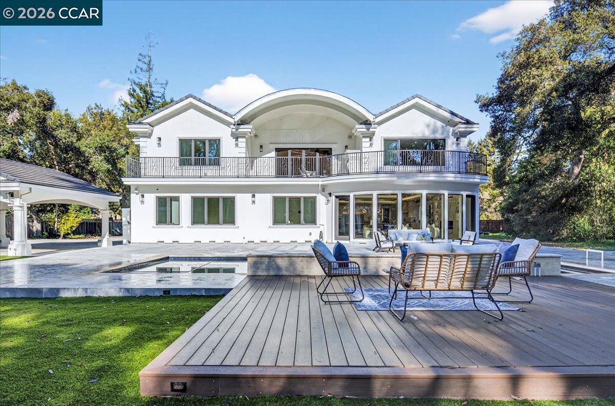 78 Middlefield Rd