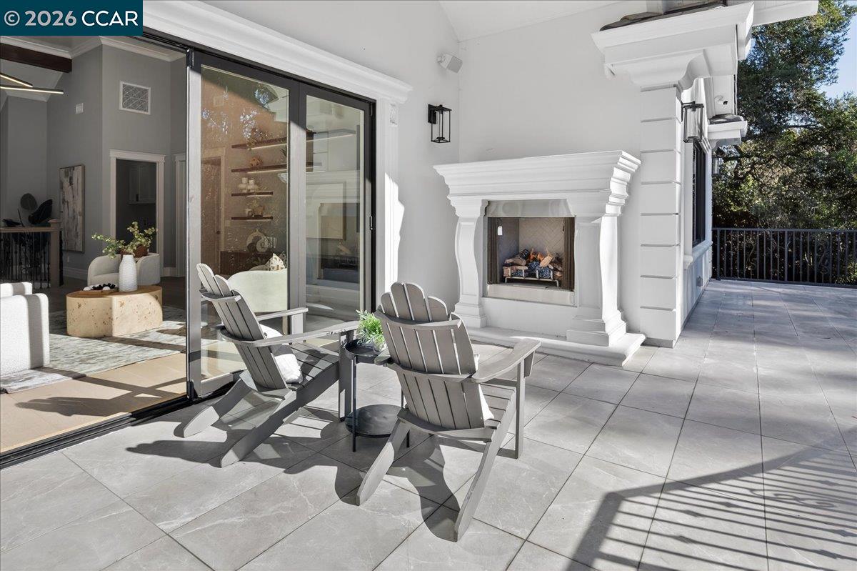 78 Middlefield Rd