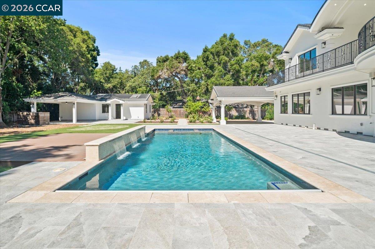 78 Middlefield Rd