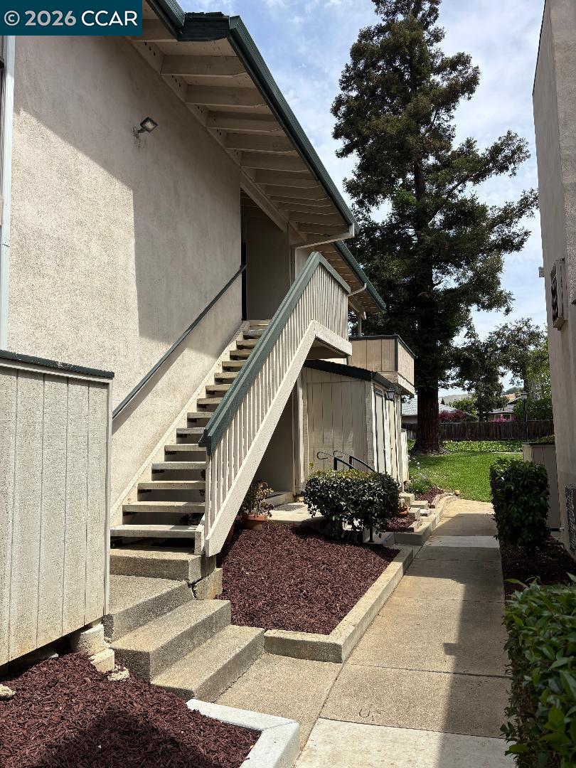 5460 Concord Blvd Unit: B7