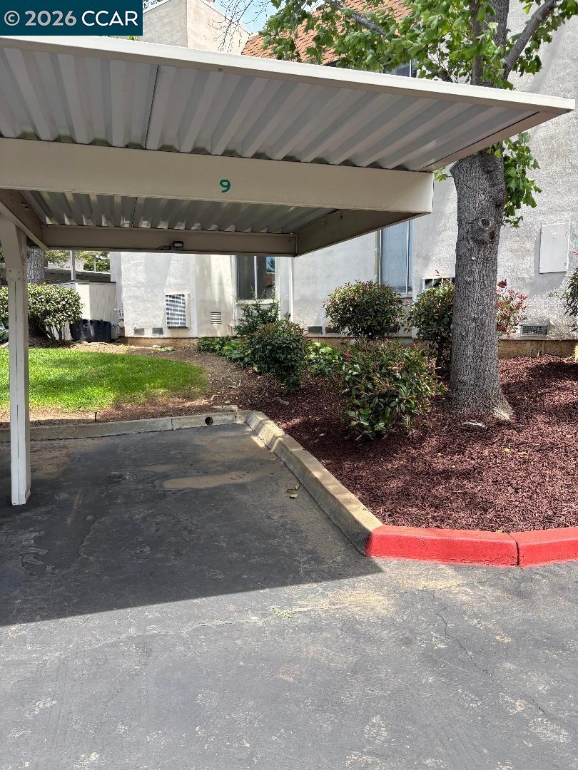 5460 Concord Blvd Unit: B7