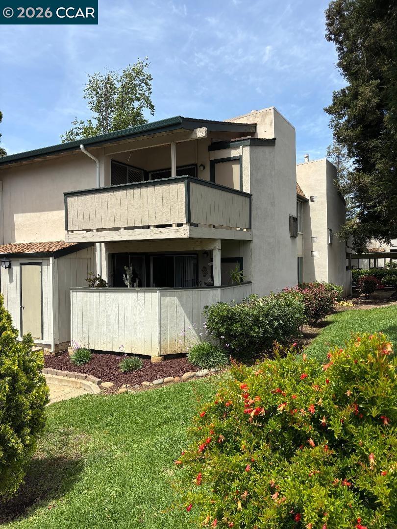 5460 Concord Blvd Unit: B7