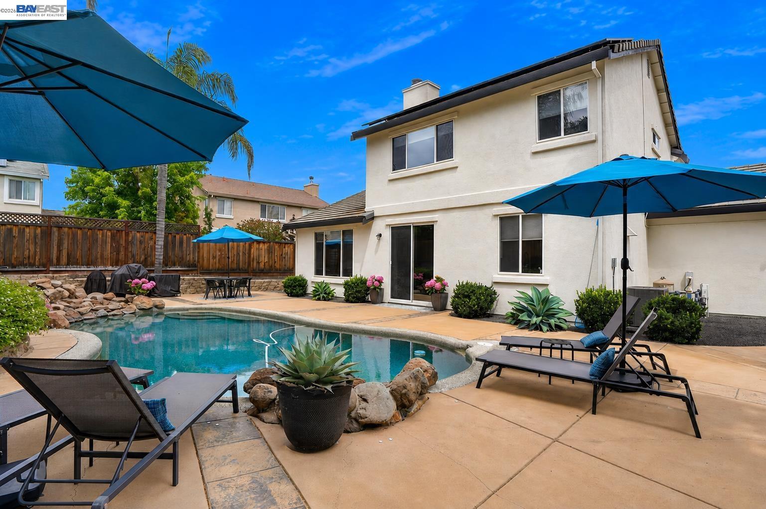 1435 Ruebens Mdw