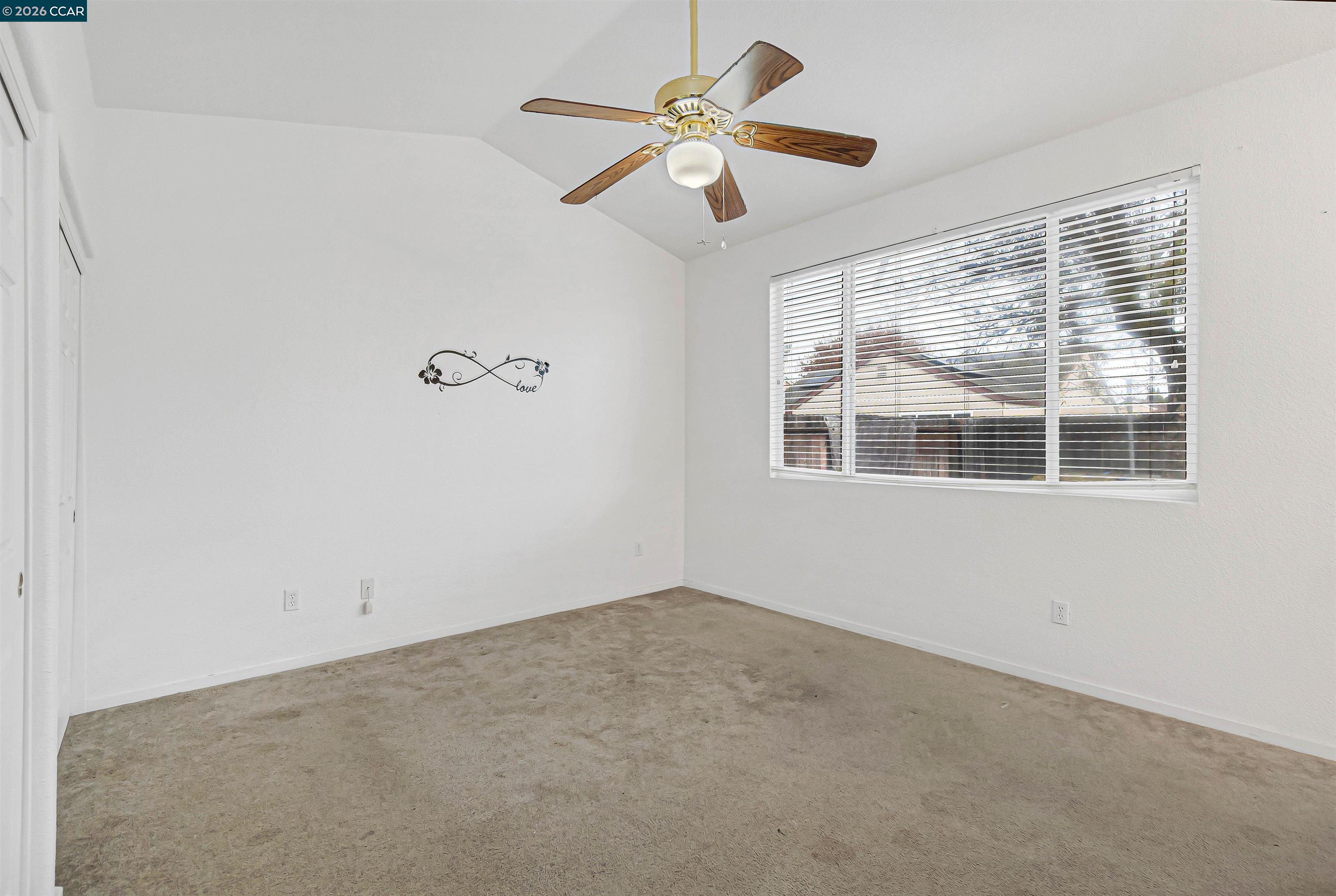 686 Anderson Way