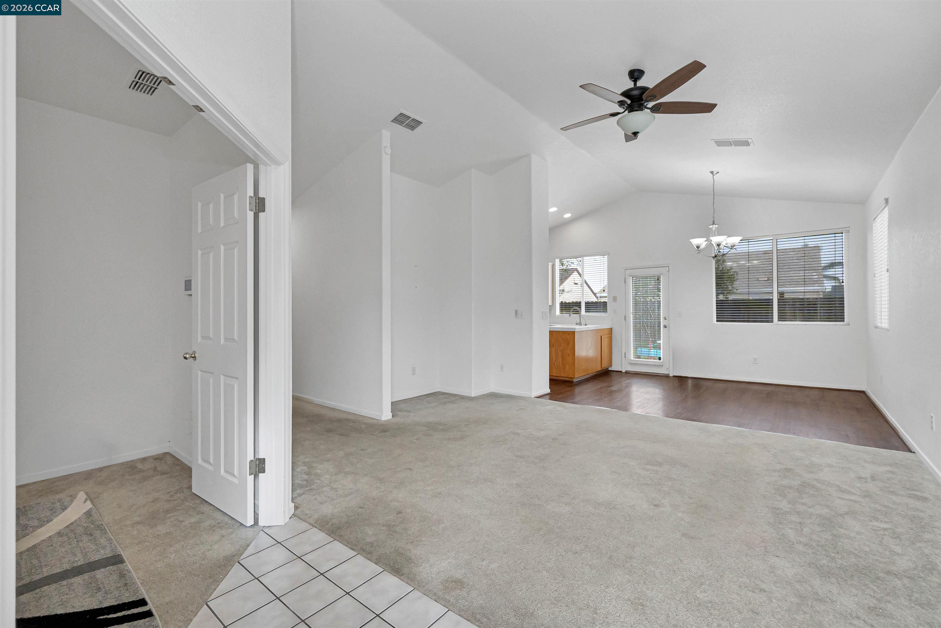 686 Anderson Way