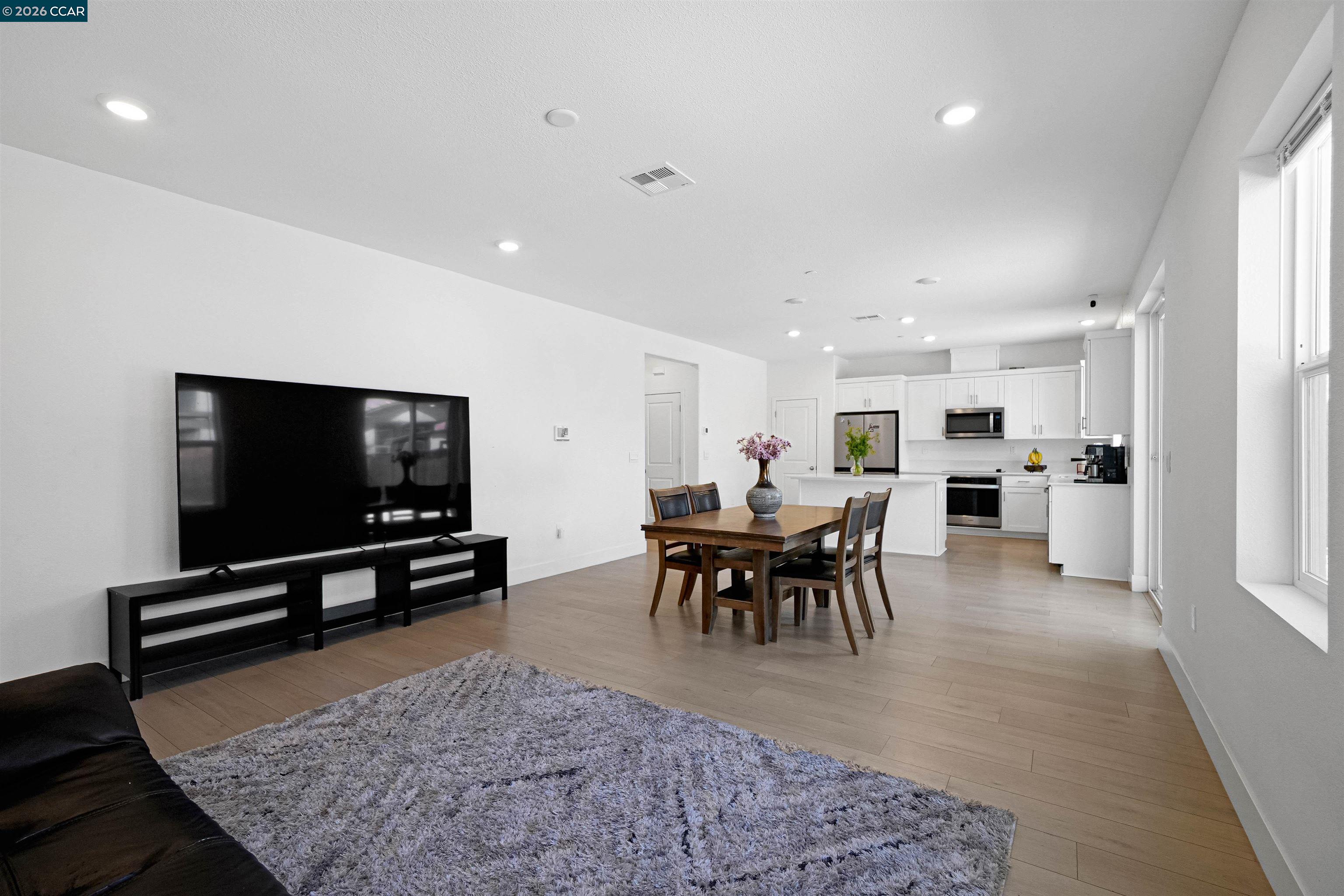 3056 Balance Cir