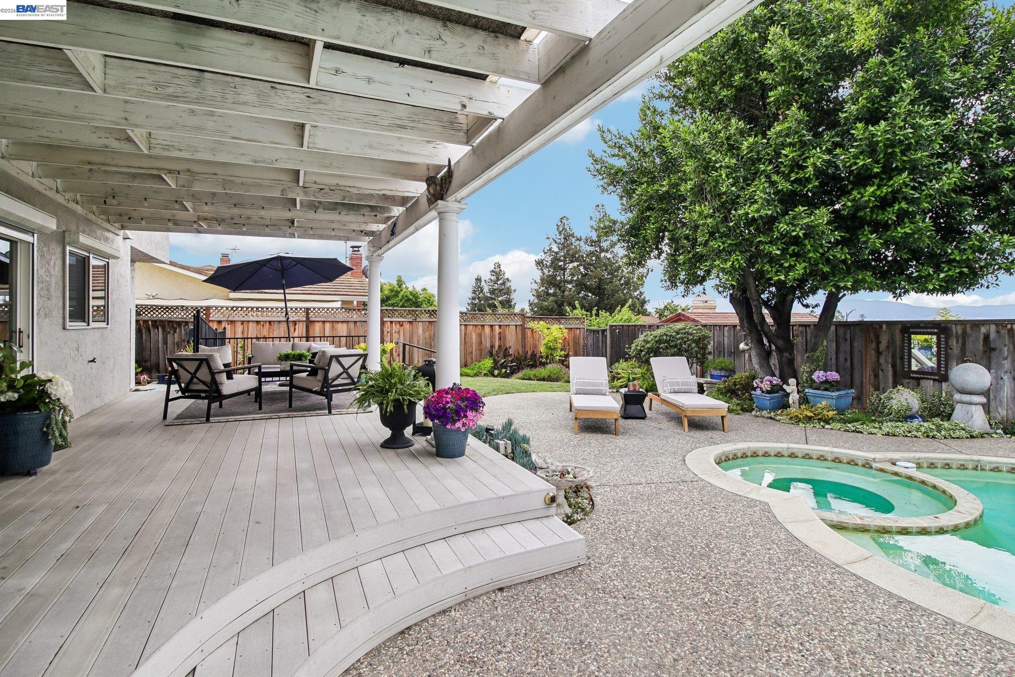 3113 Creekmore Way