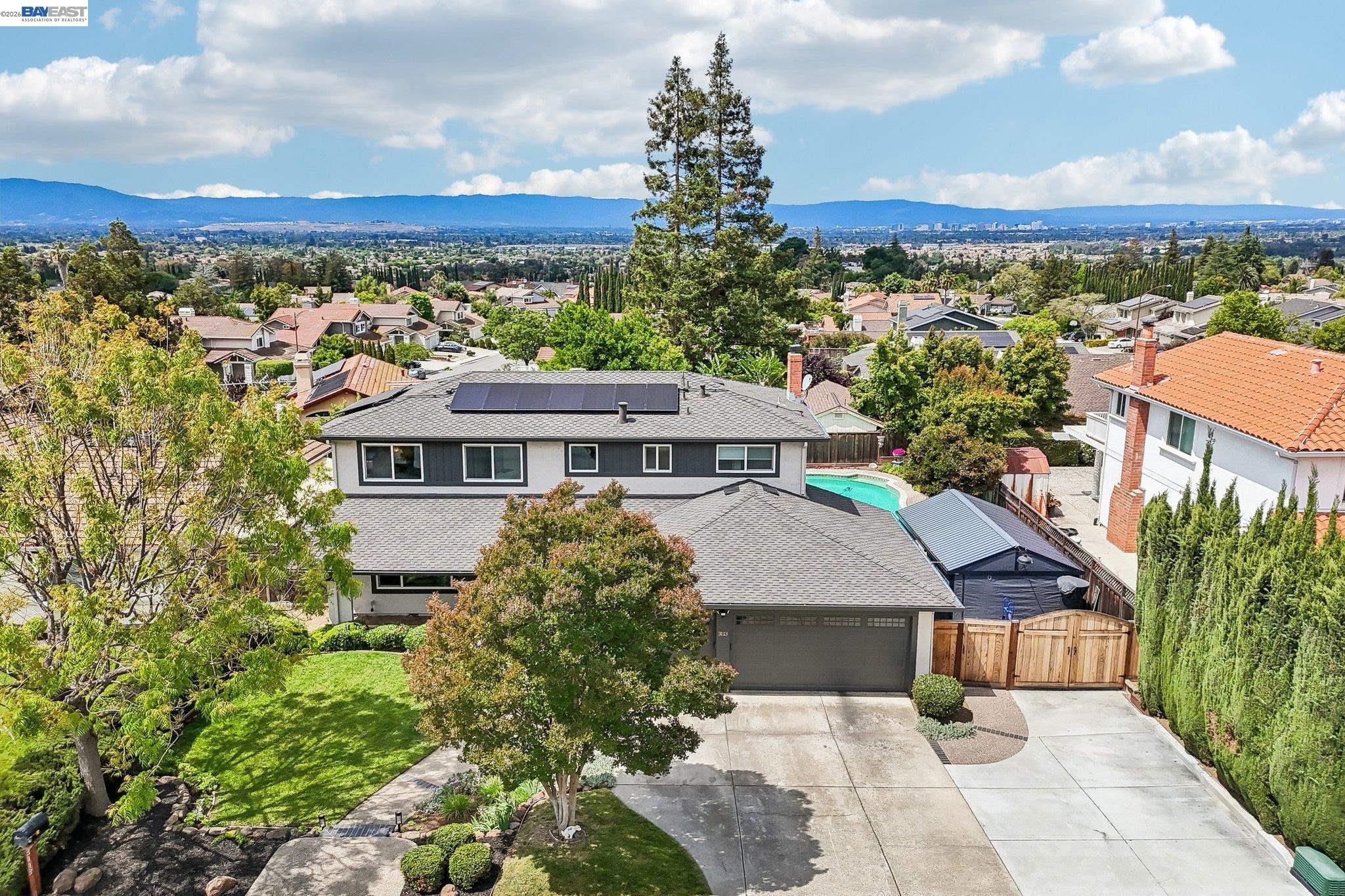 3113 Creekmore Way