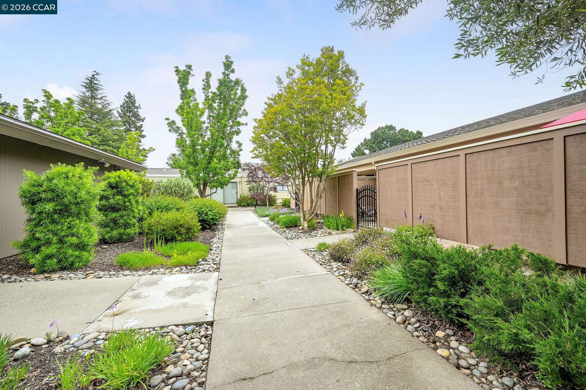 2308 Pine Knoll Dr # 2