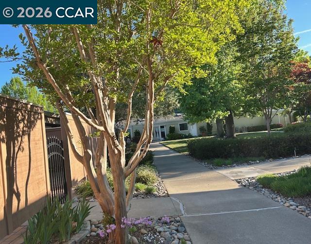2308 Pine Knoll Dr # 2