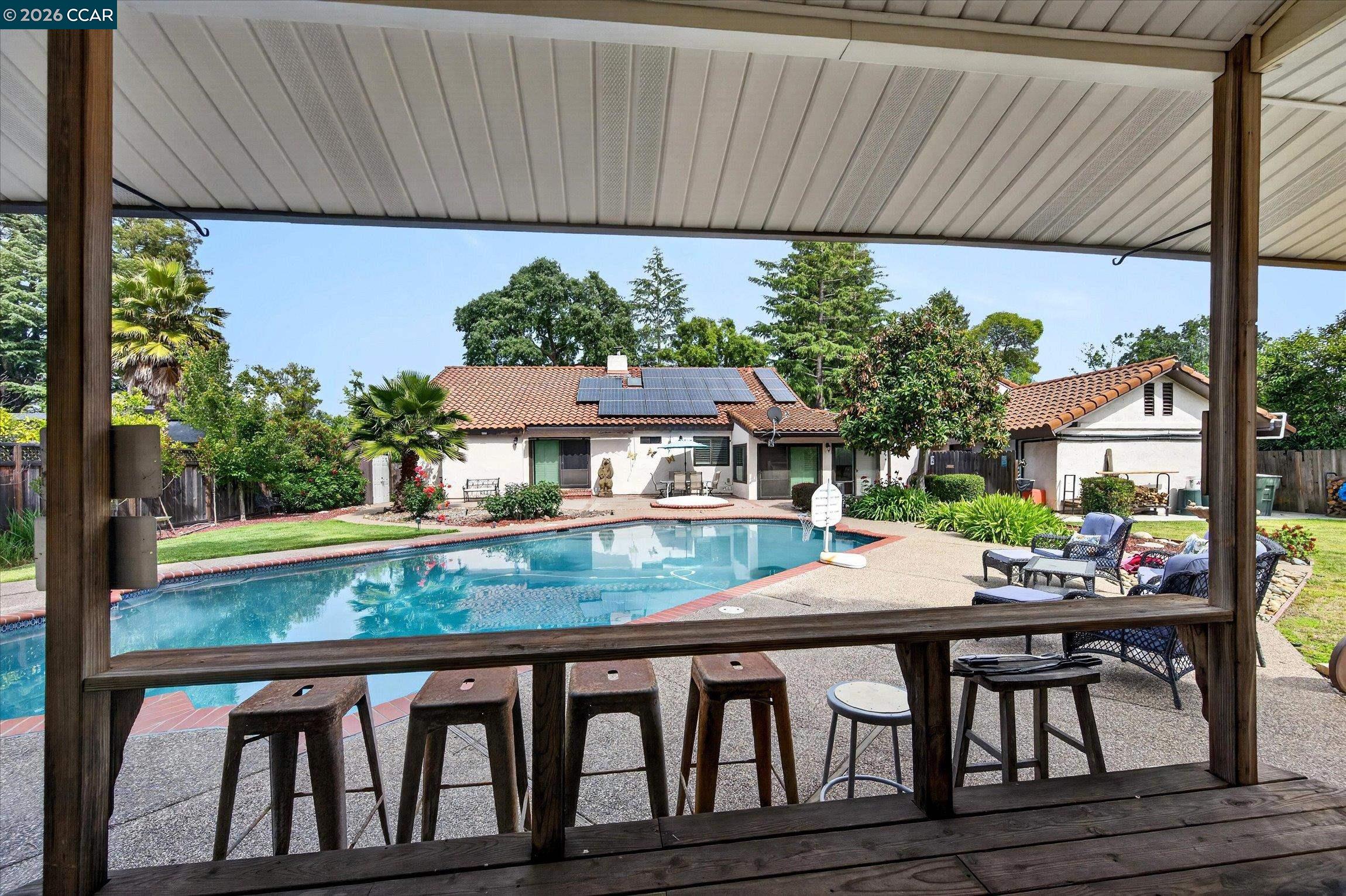 1675 Garnet Ln
