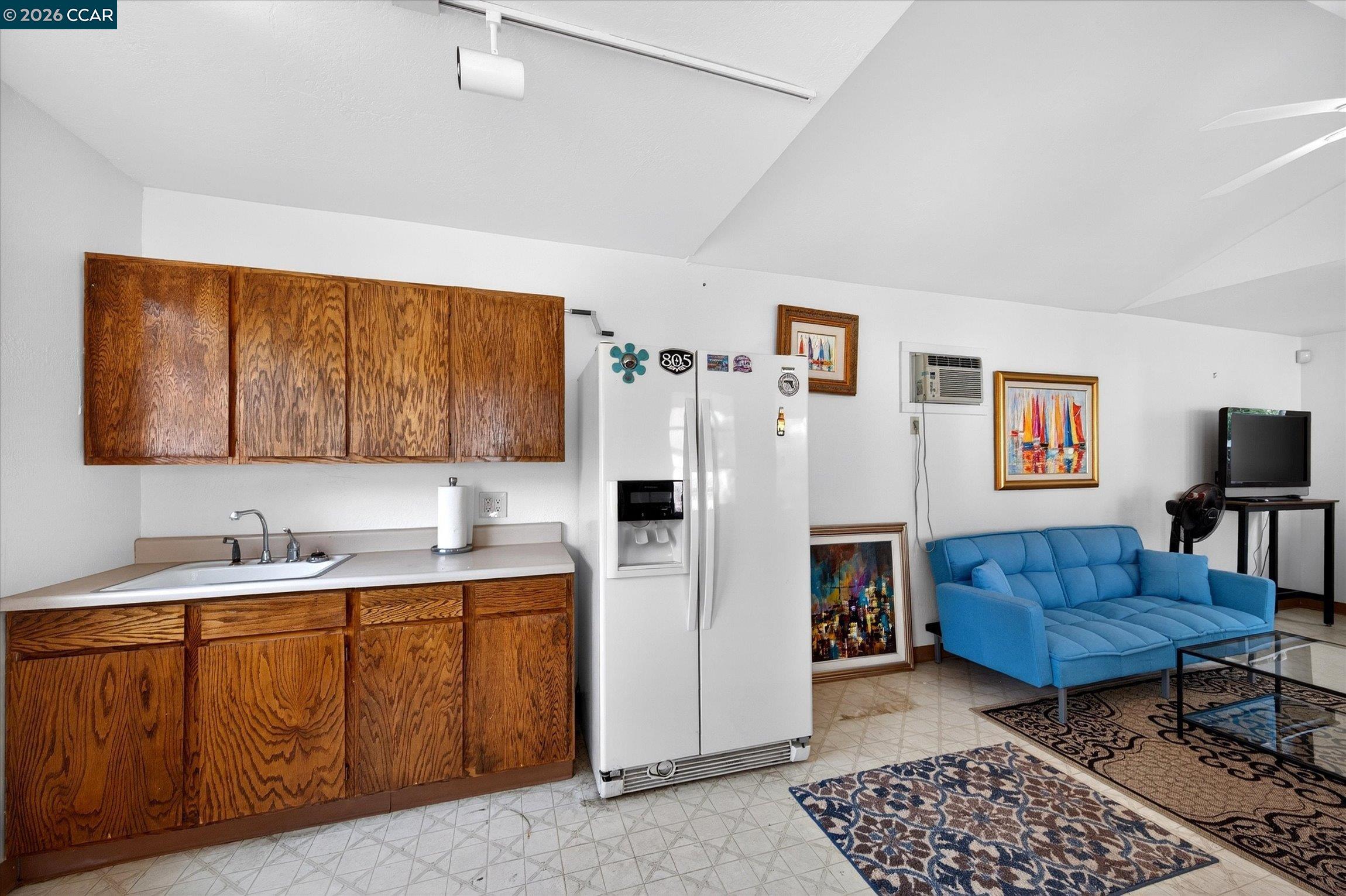 1675 Garnet Ln