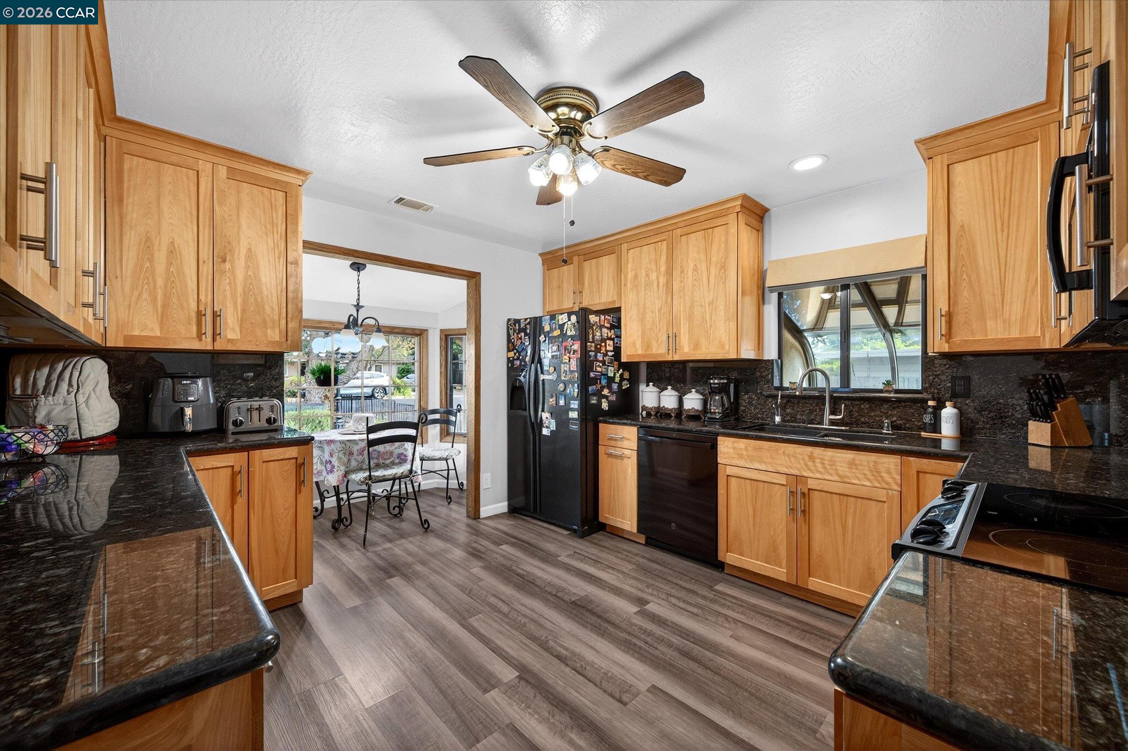 1675 Garnet Ln