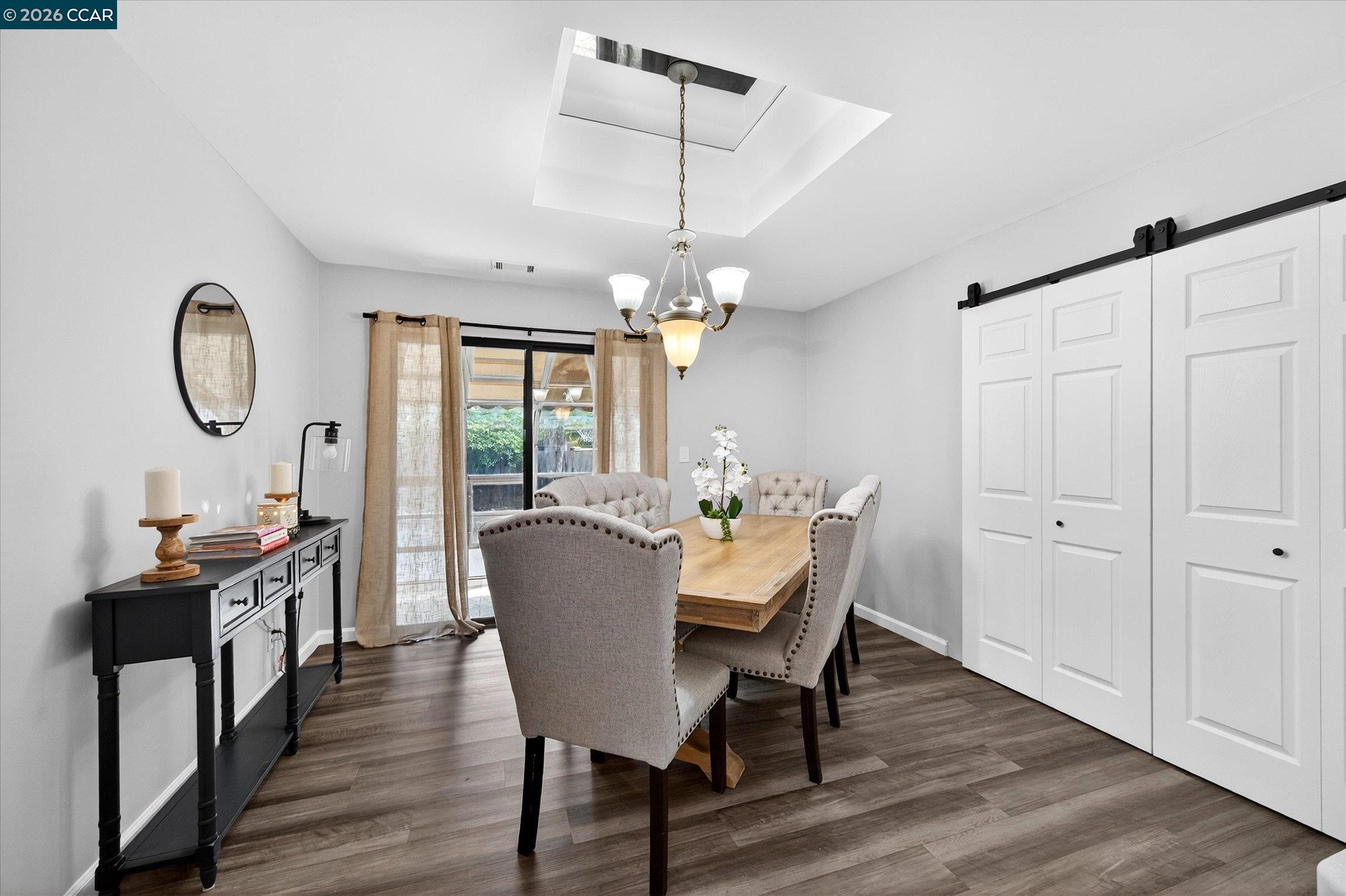 1675 Garnet Ln