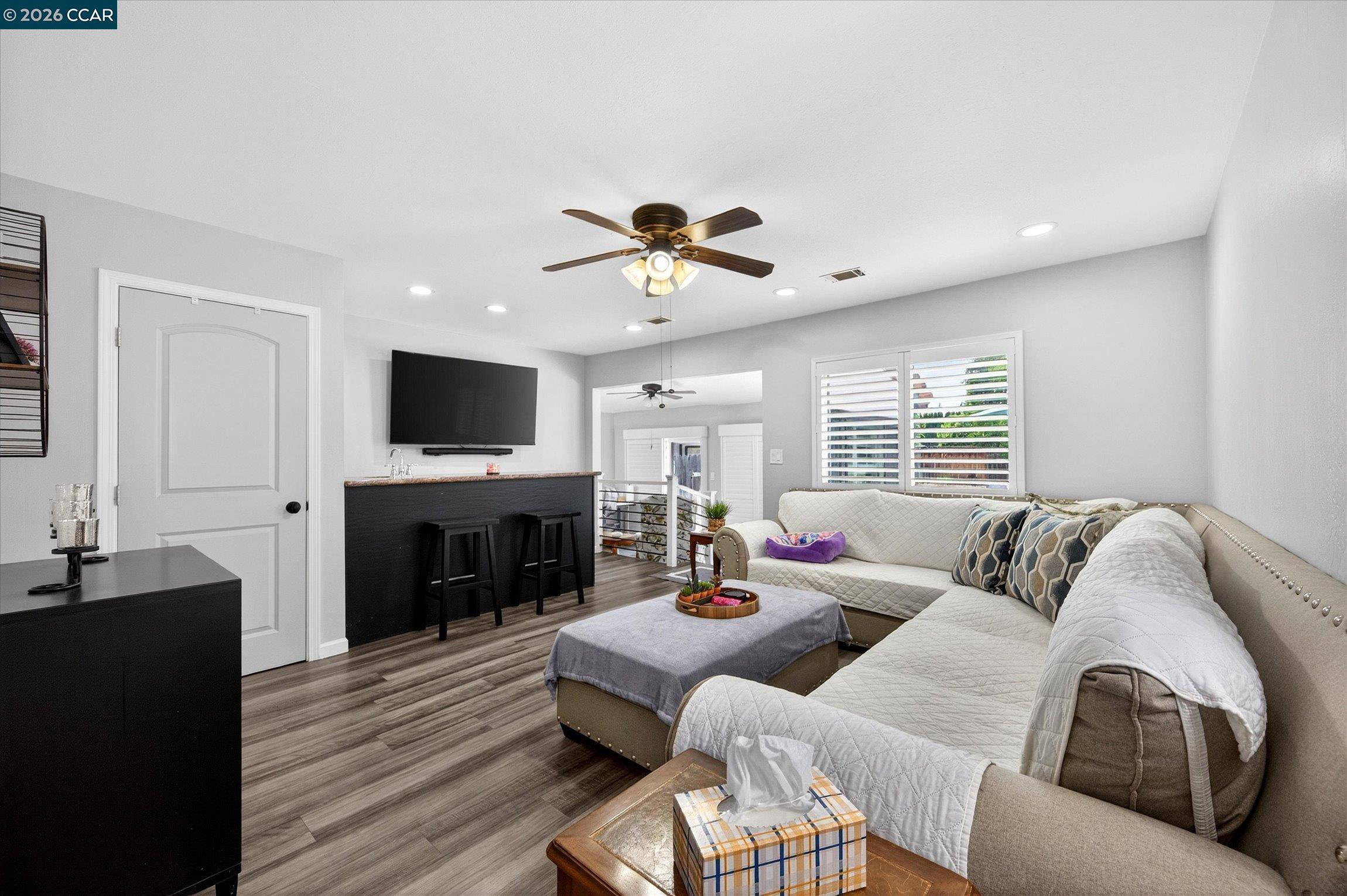 1675 Garnet Ln