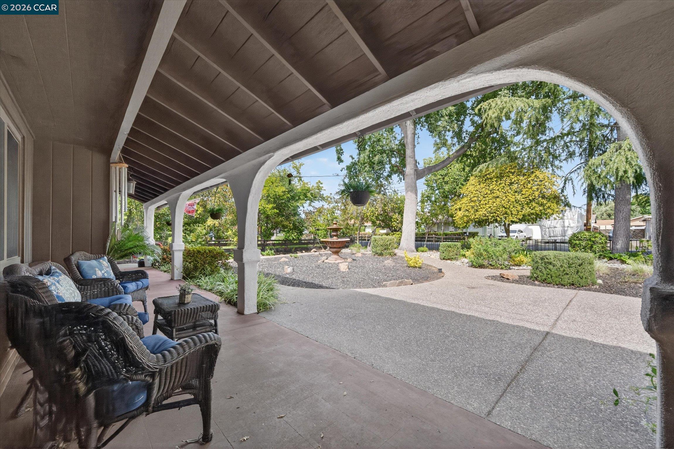 1675 Garnet Ln