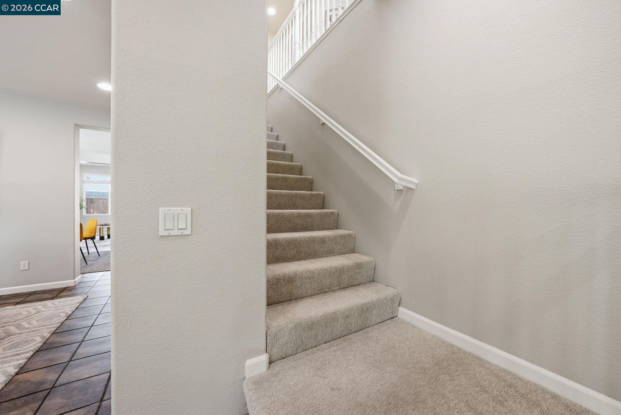 1248 Oak Knoll Dr