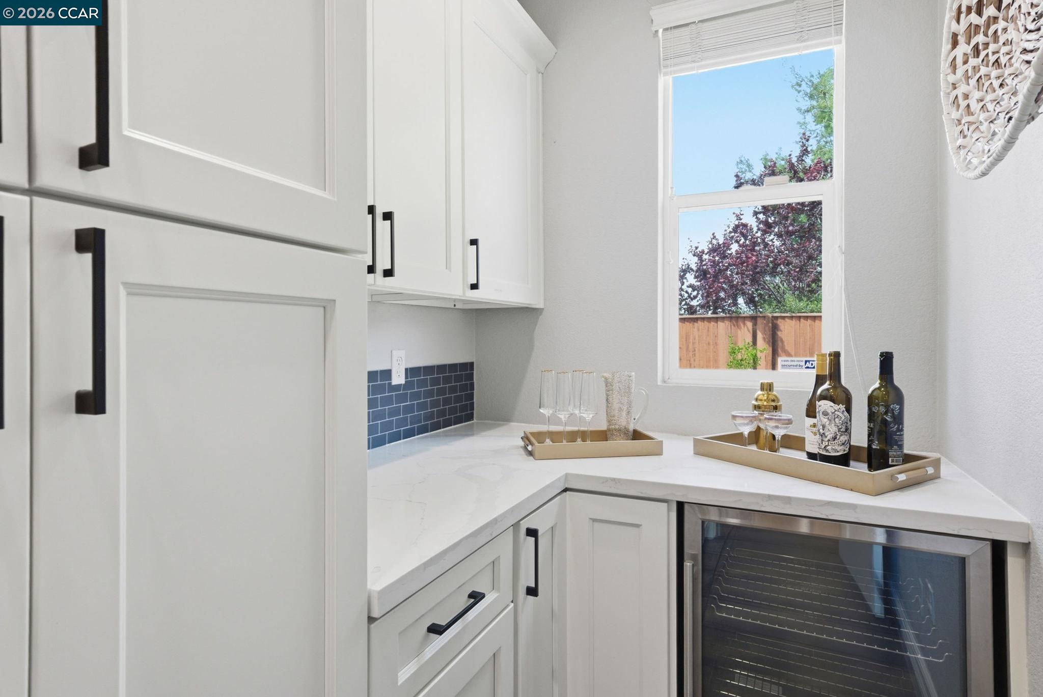 1248 Oak Knoll Dr