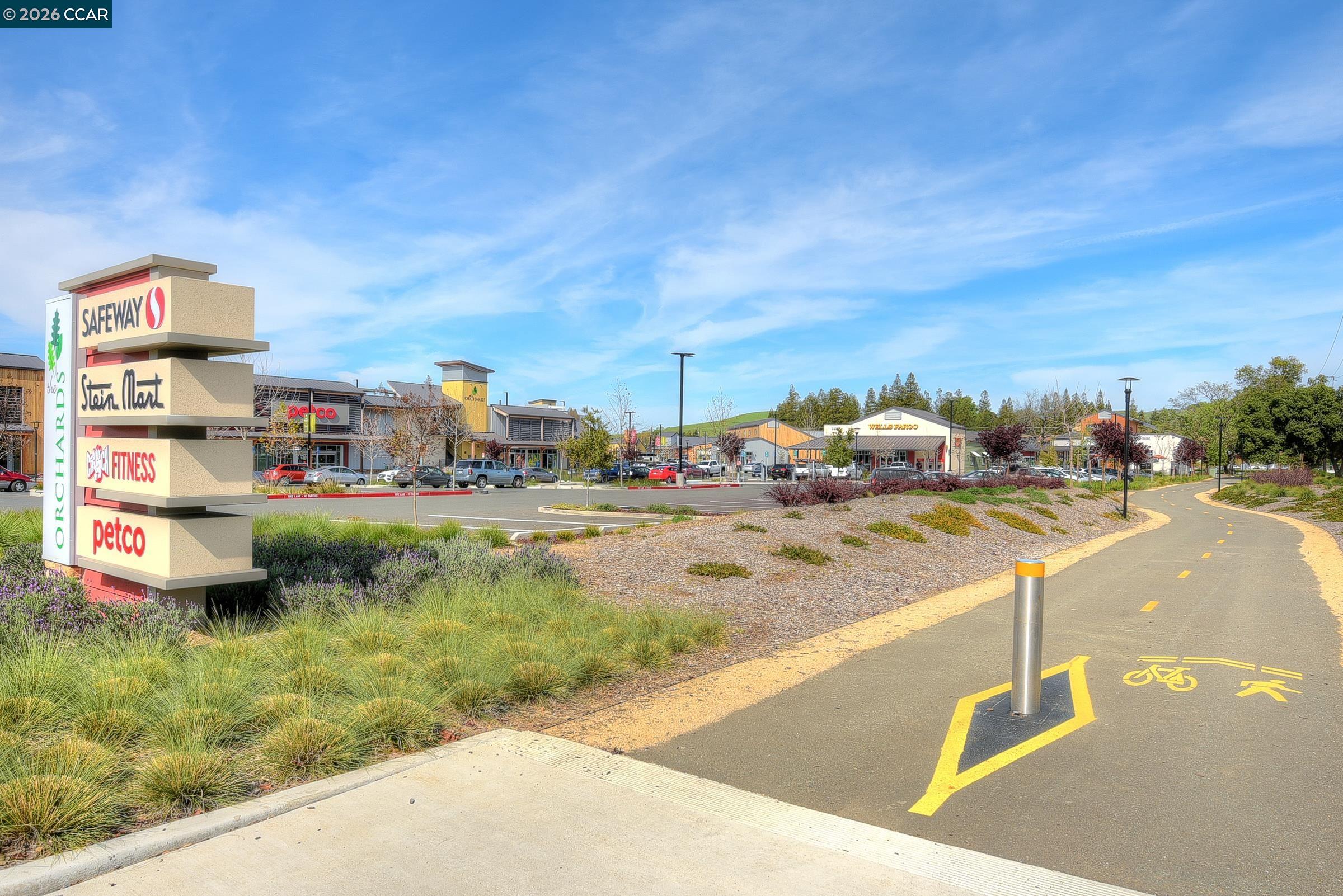 1248 Oak Knoll Dr