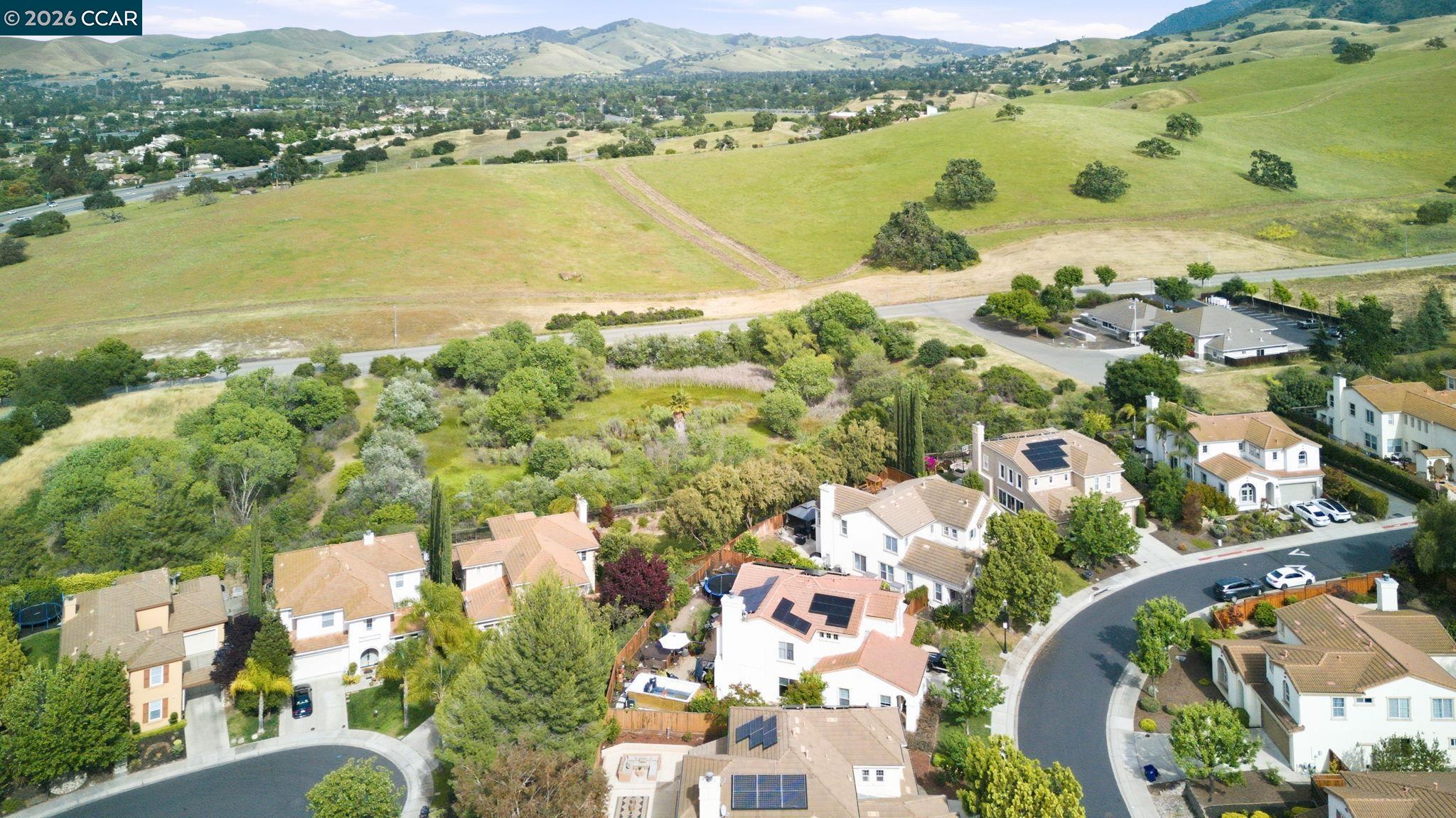 1248 Oak Knoll Dr