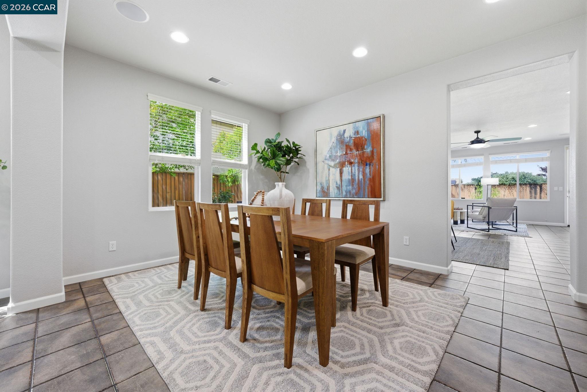 1248 Oak Knoll Dr
