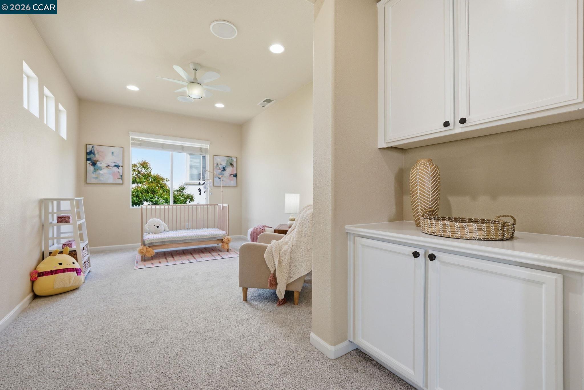 1248 Oak Knoll Dr