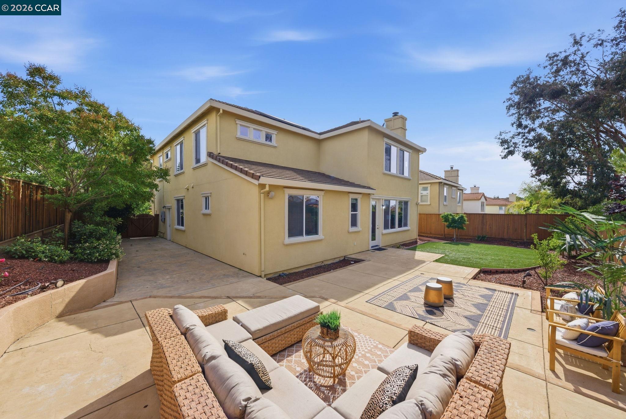 1248 Oak Knoll Dr