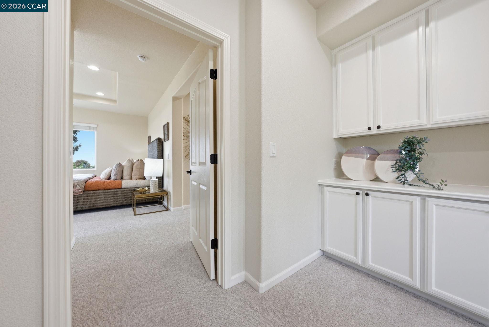 1248 Oak Knoll Dr
