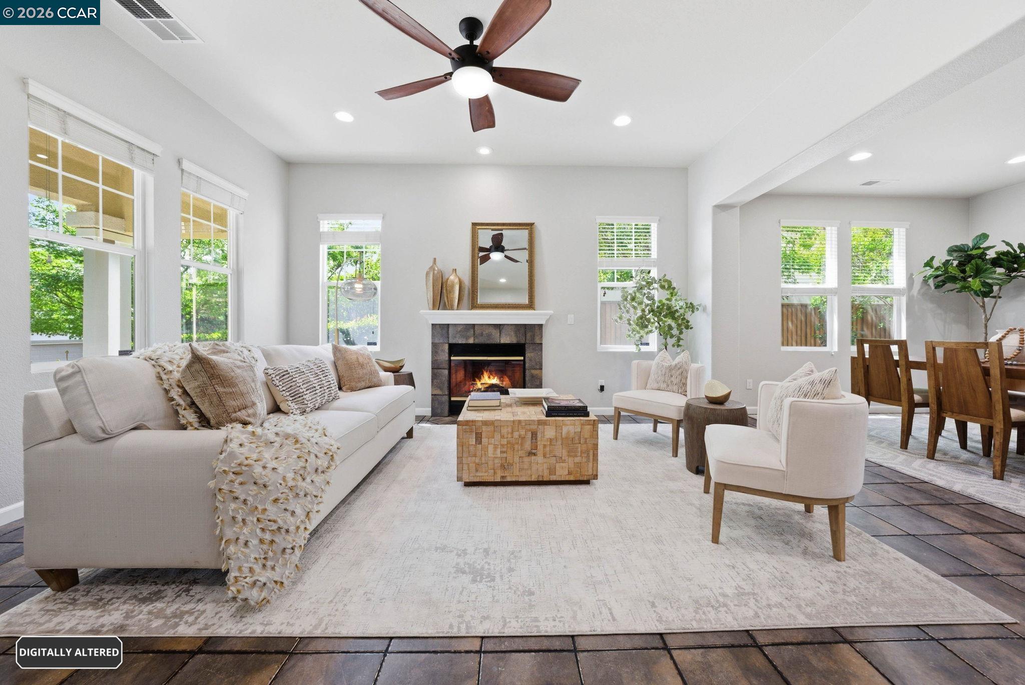 1248 Oak Knoll Dr