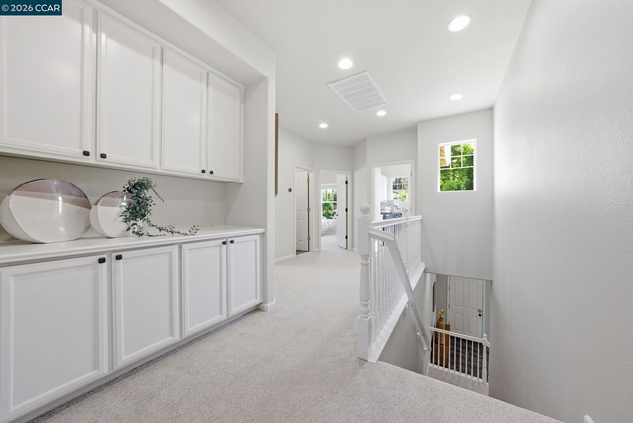 1248 Oak Knoll Dr