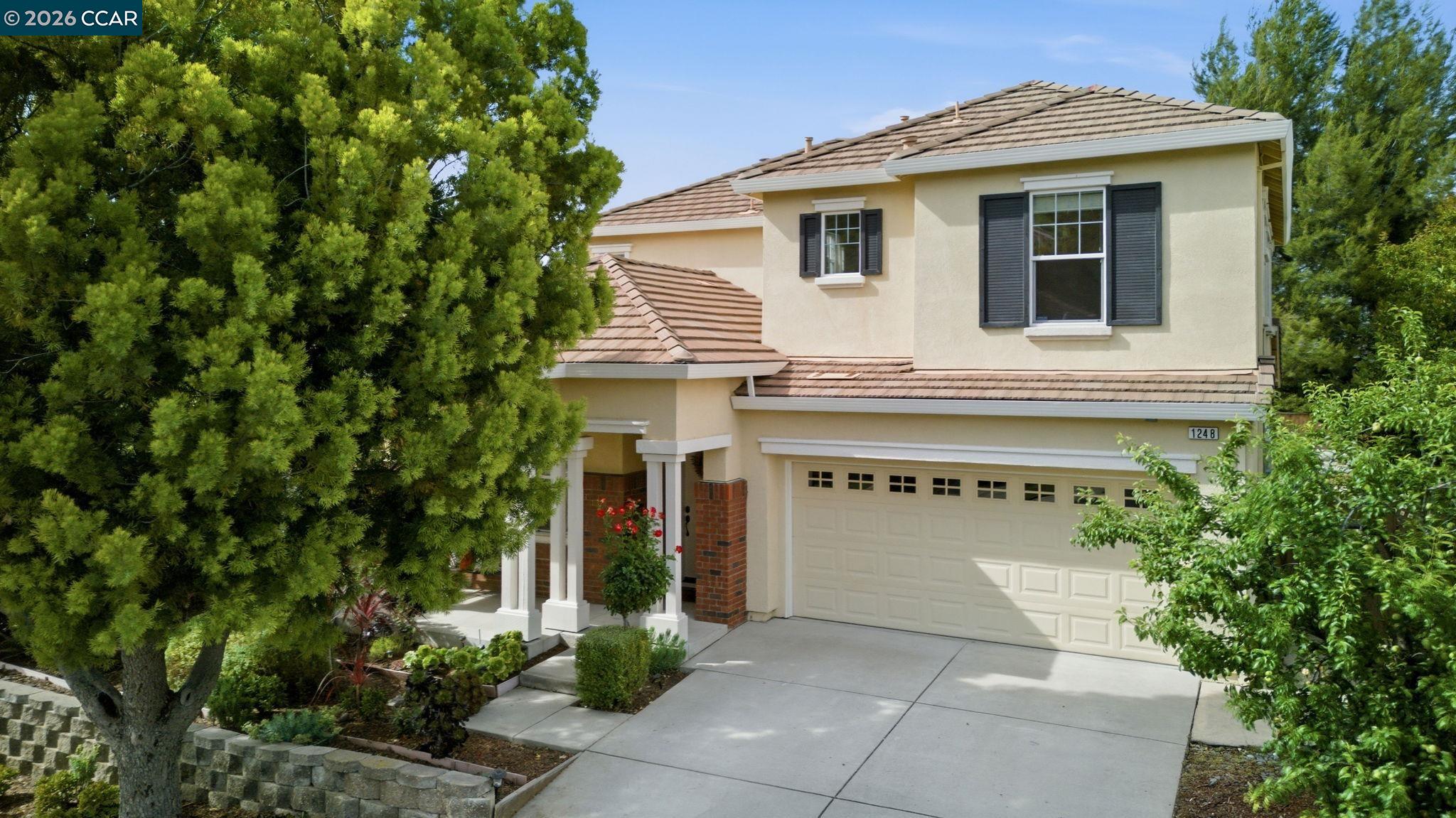 1248 Oak Knoll Dr